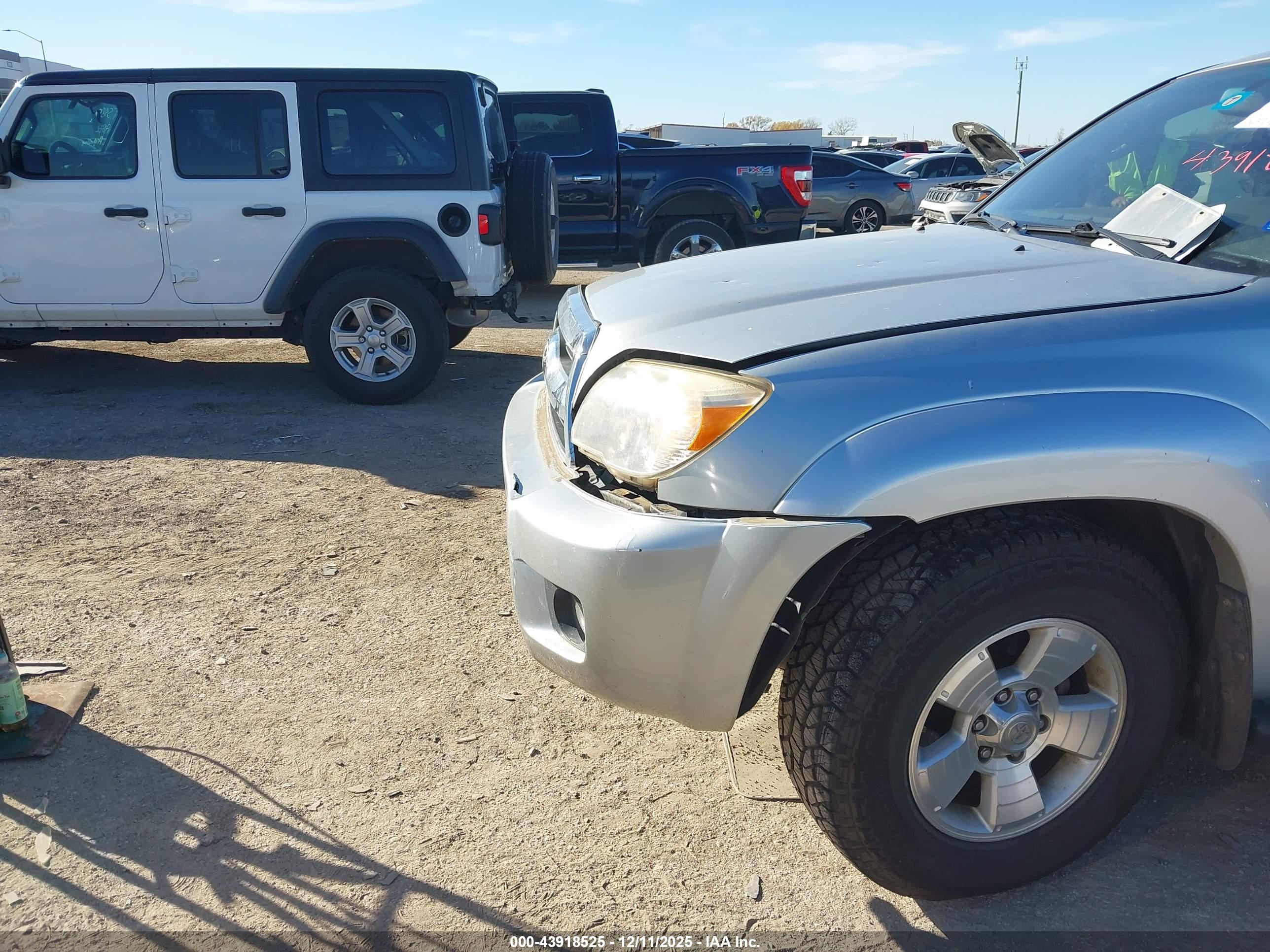 TOYOTA 4RUNNER image 6