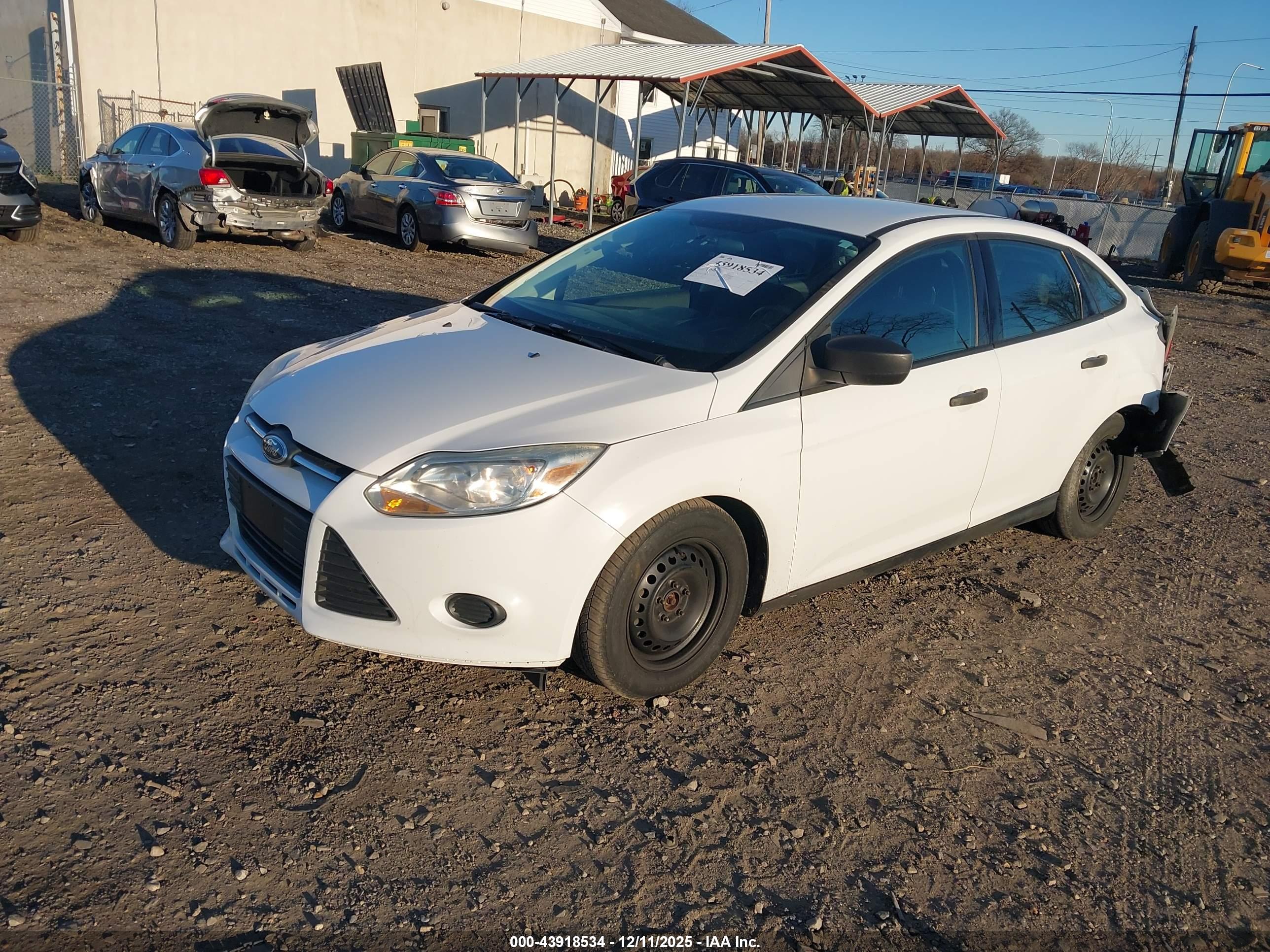 FORD FOCUS image 2