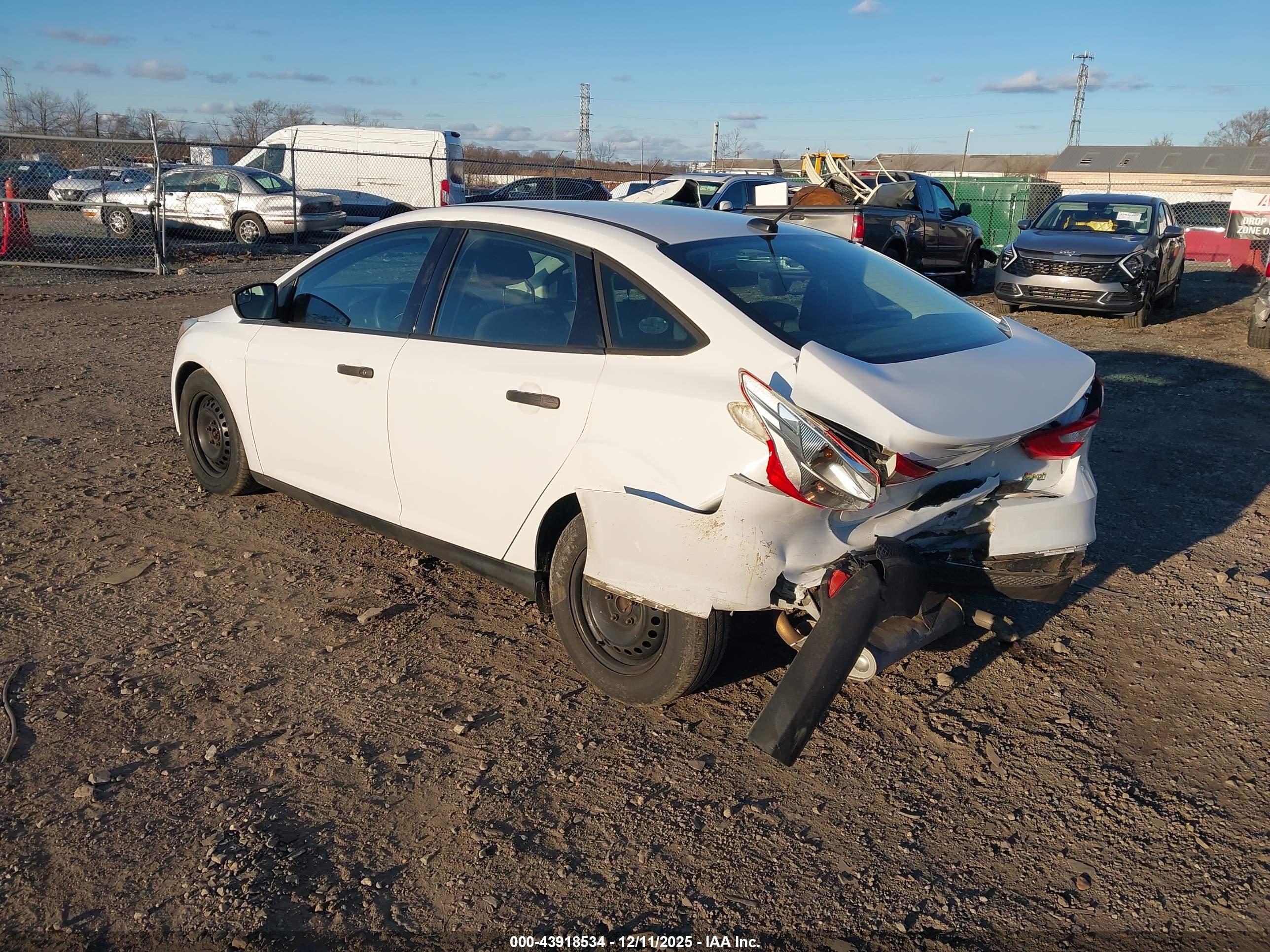 FORD FOCUS image 3