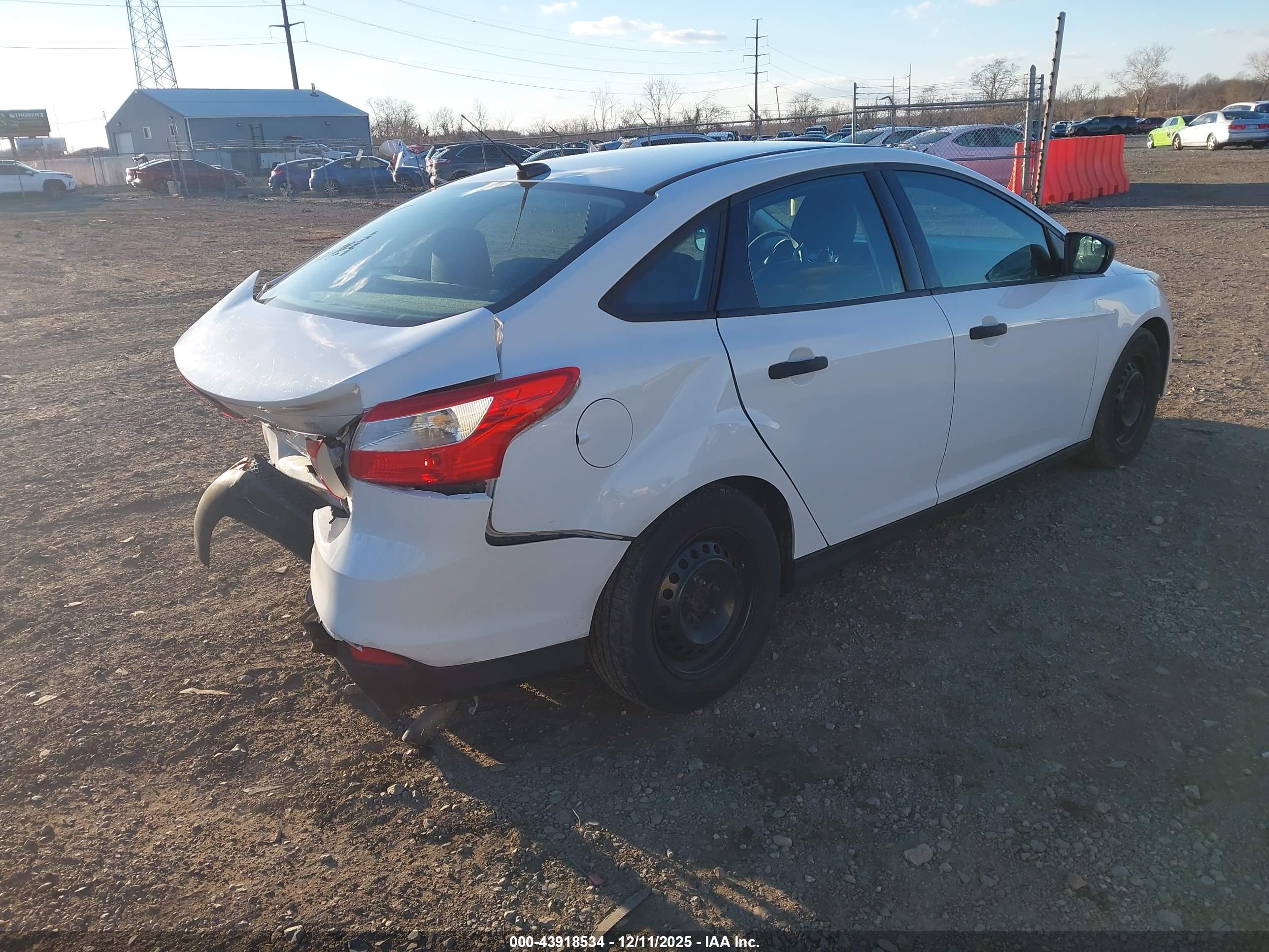 FORD FOCUS image 4