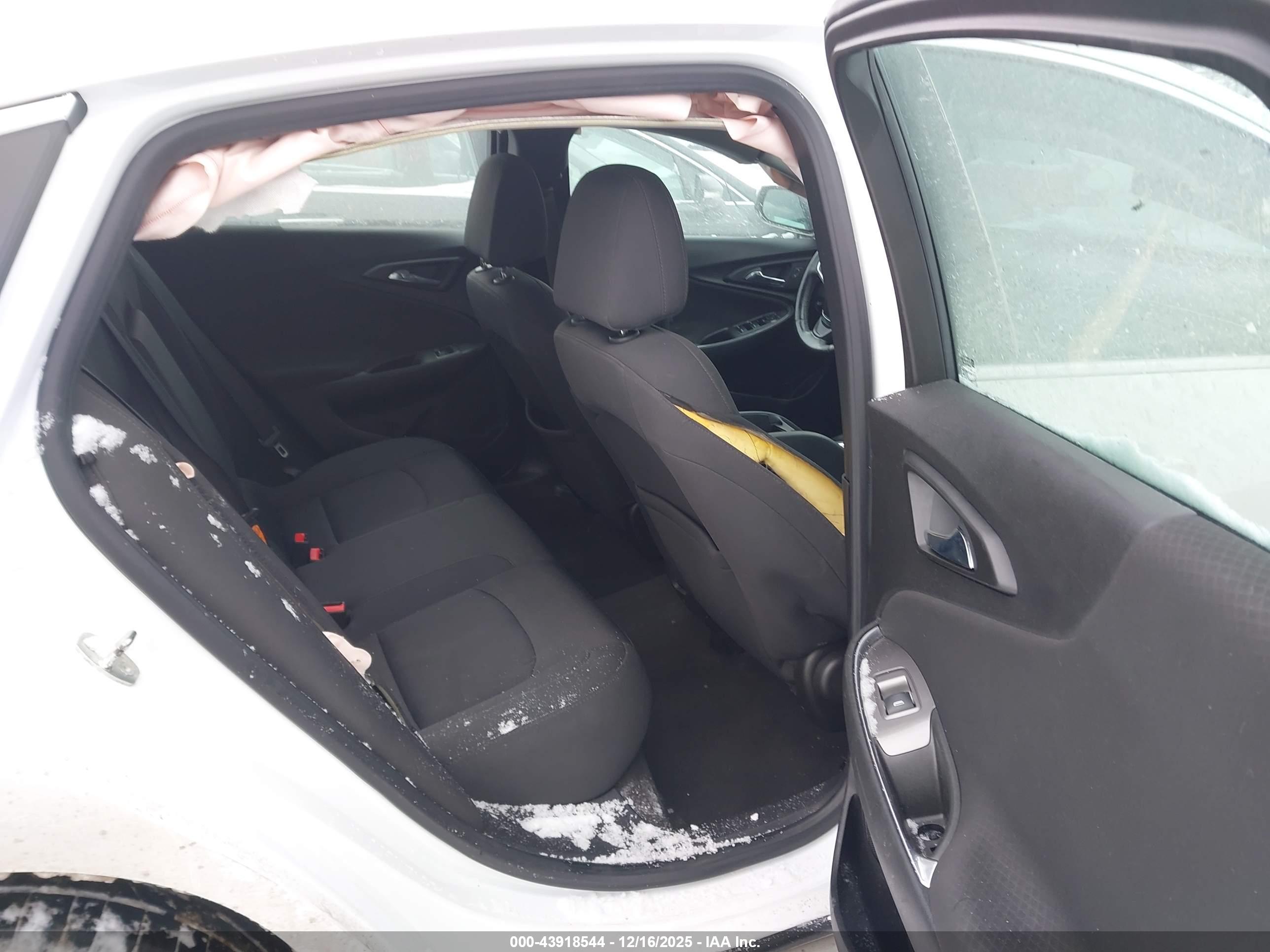 CHEVROLET MALIBU image 8