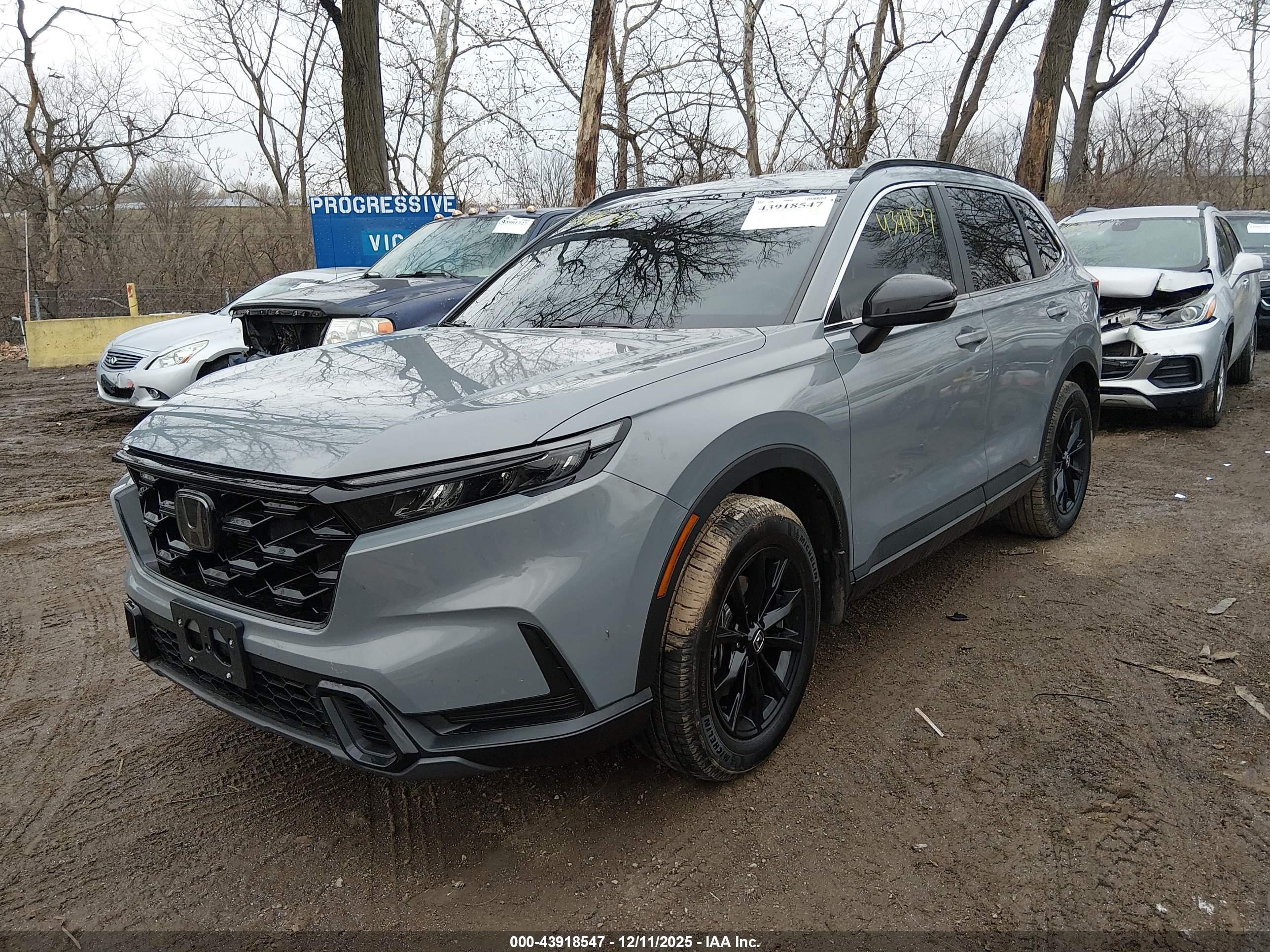 HONDA CR-V image 2