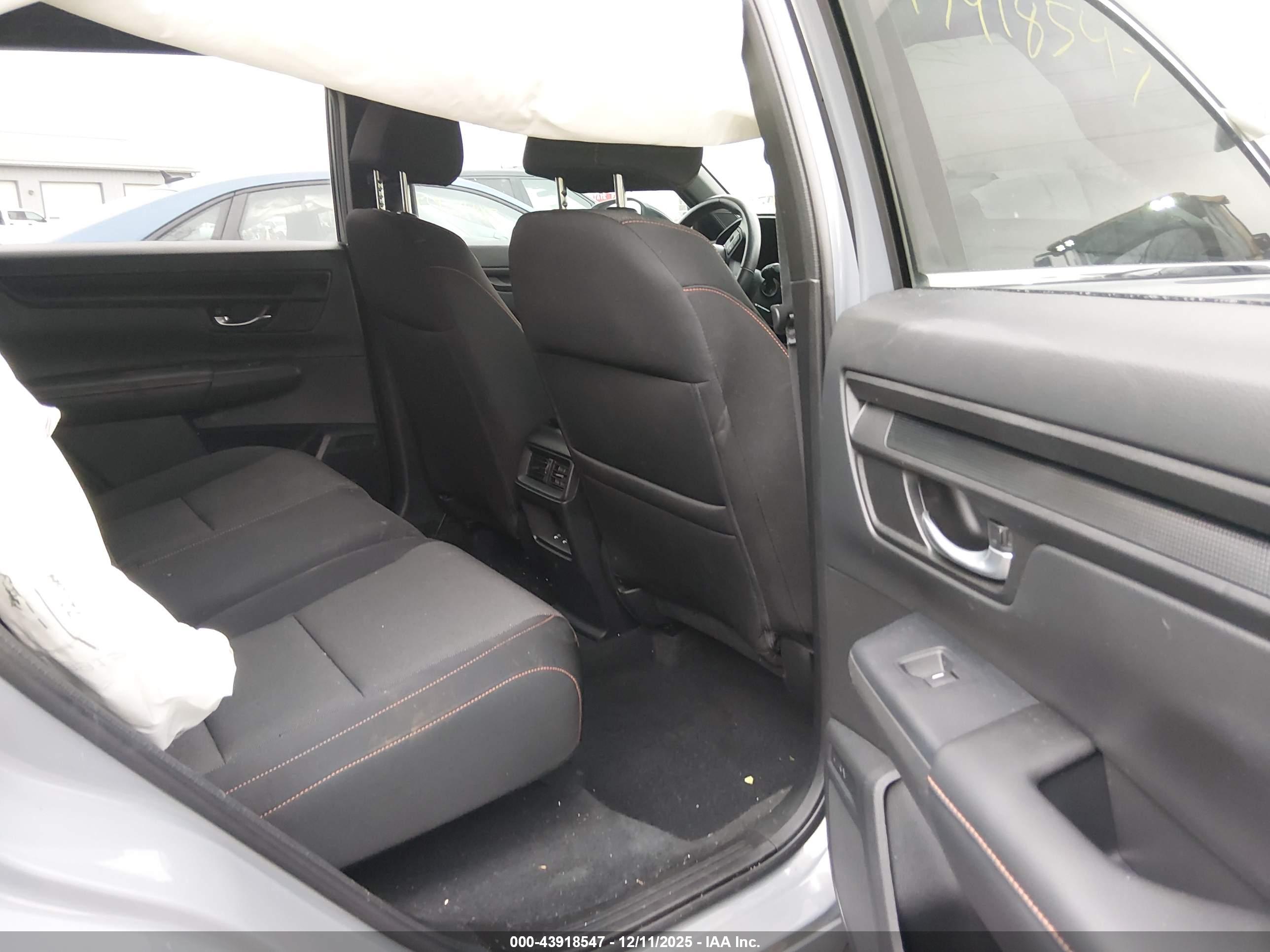 HONDA CR-V image 8