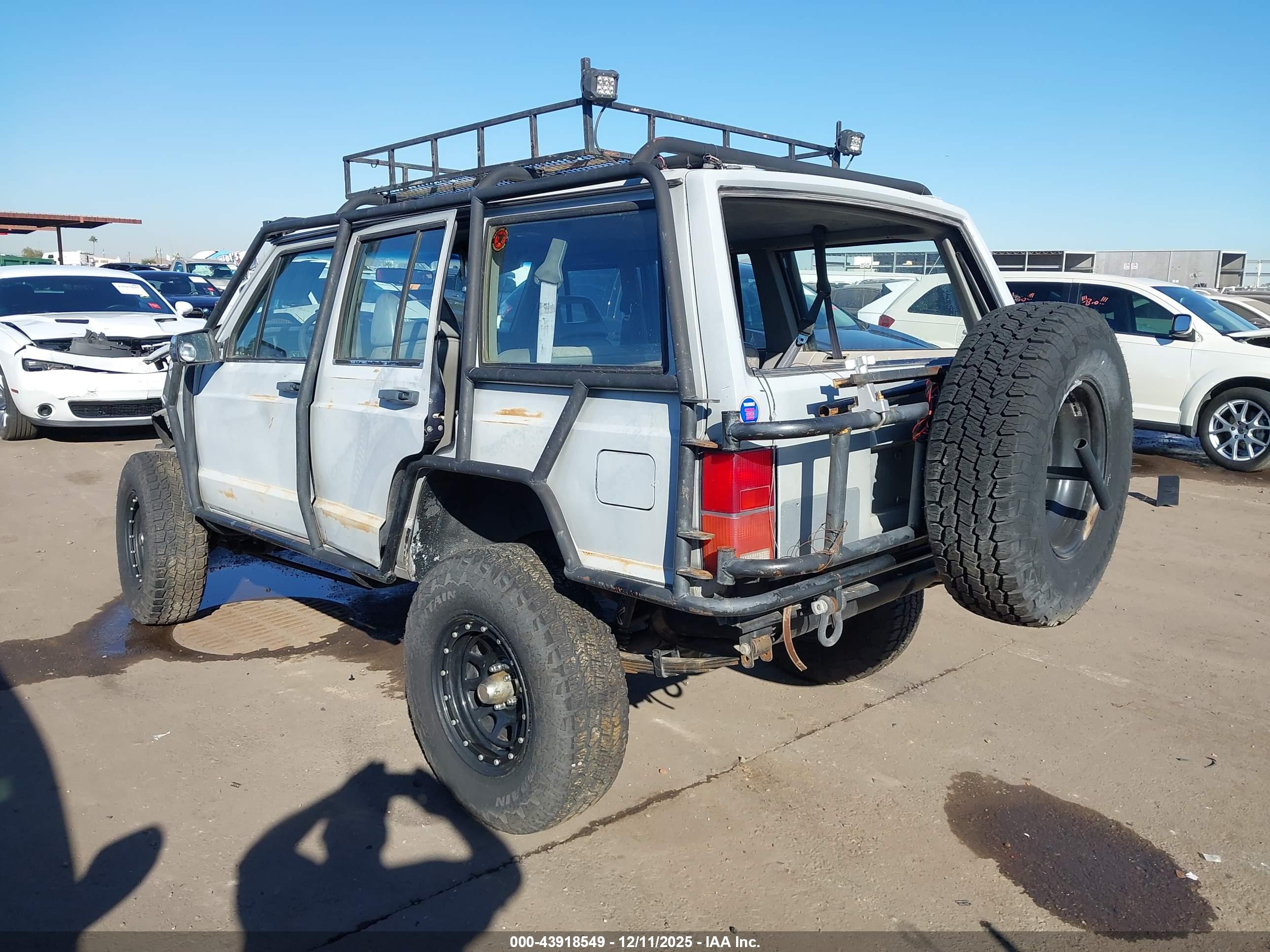 JEEP CHEROKEE image 3