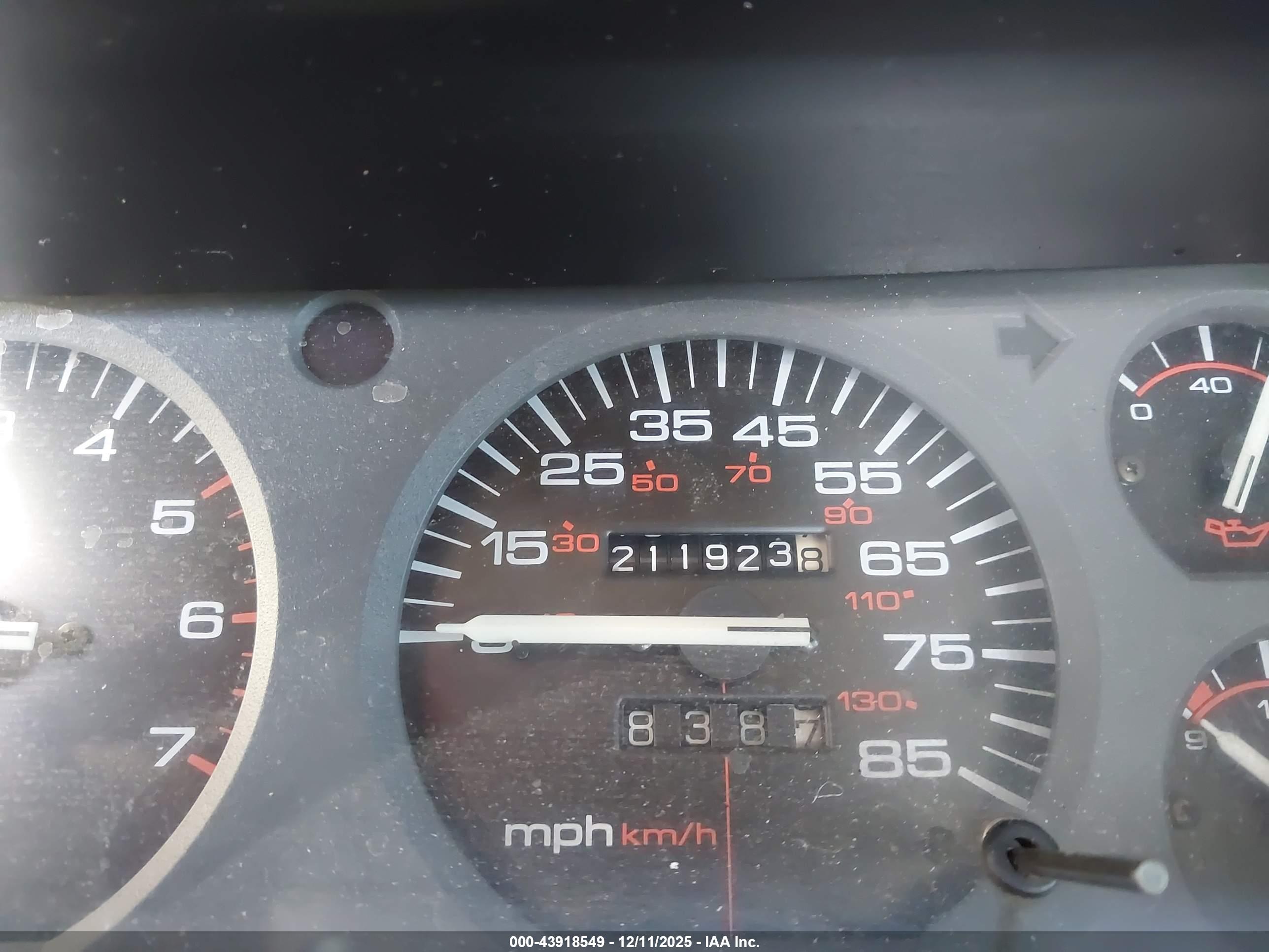 JEEP CHEROKEE image 7