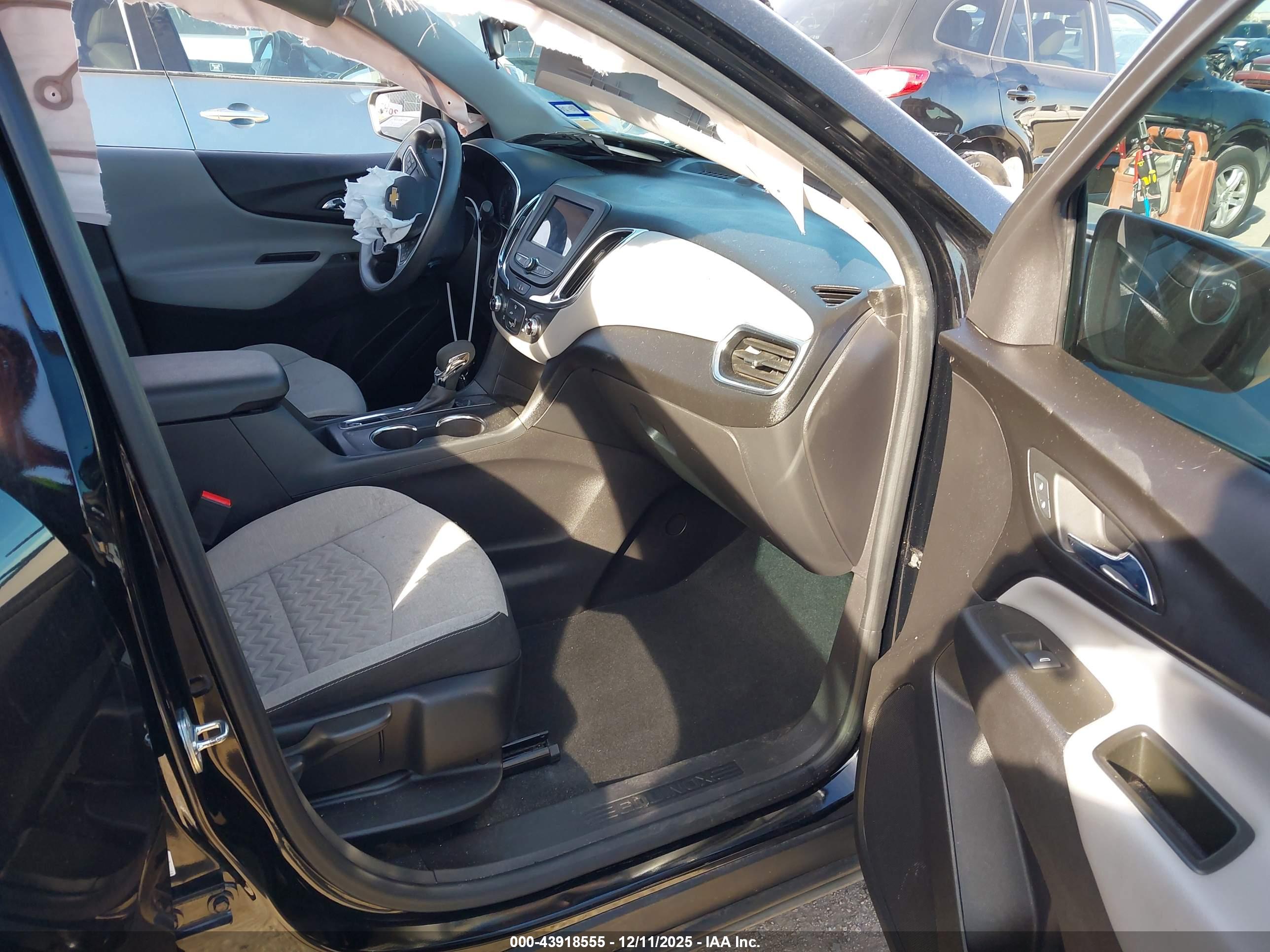 CHEVROLET EQUINOX image 5
