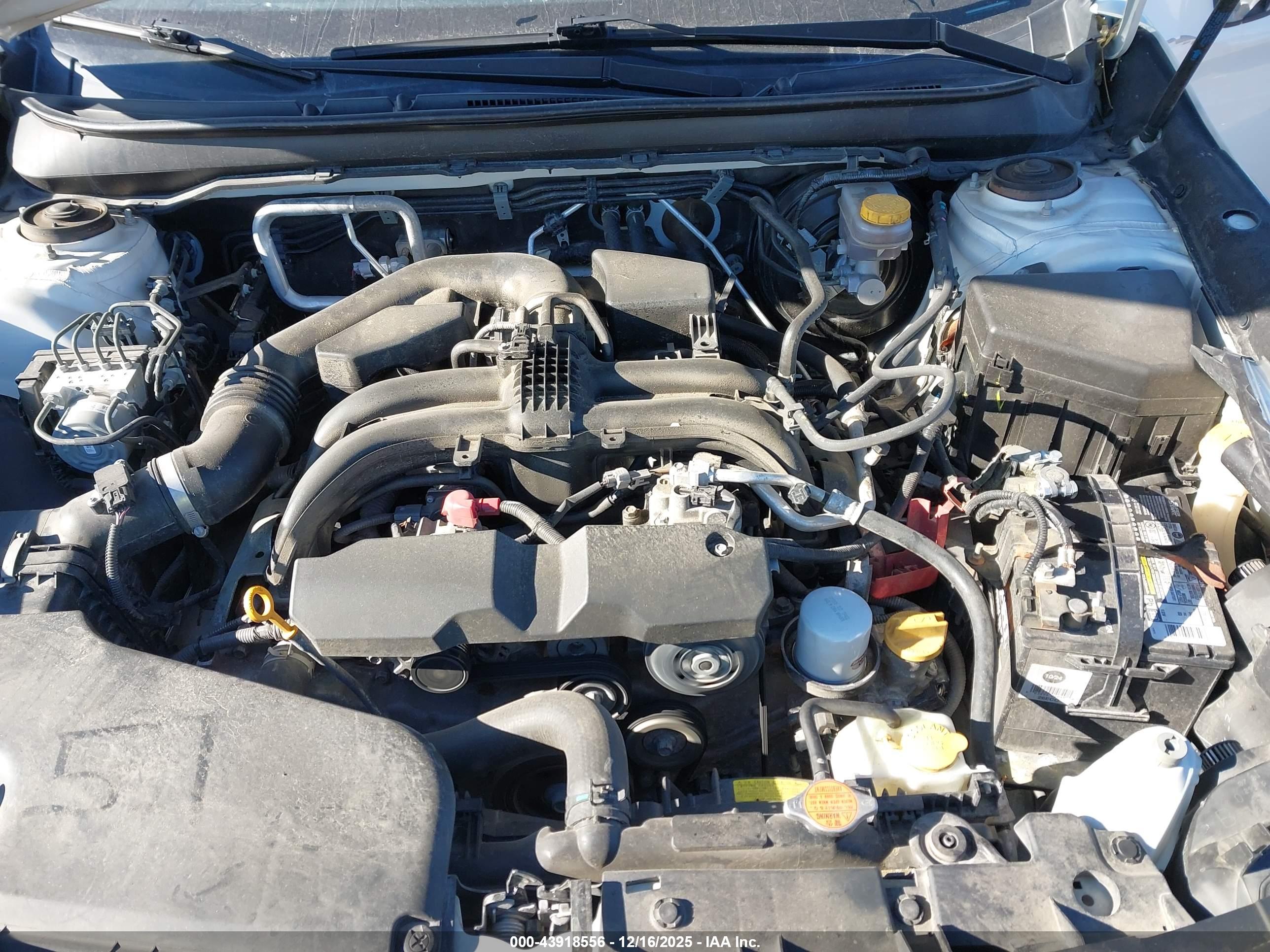 SUBARU OUTBACK image 10
