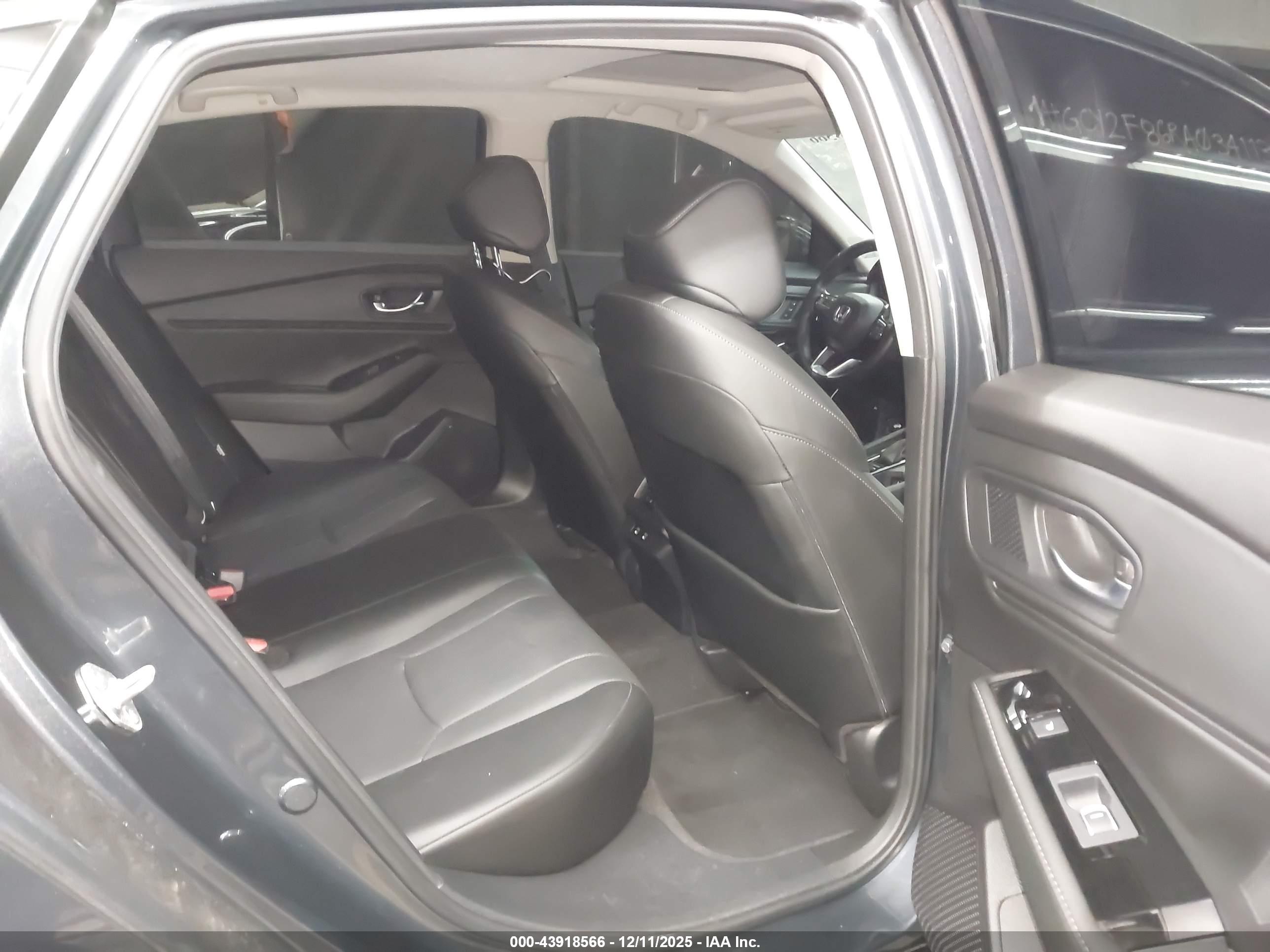 HONDA ACCORD image 8
