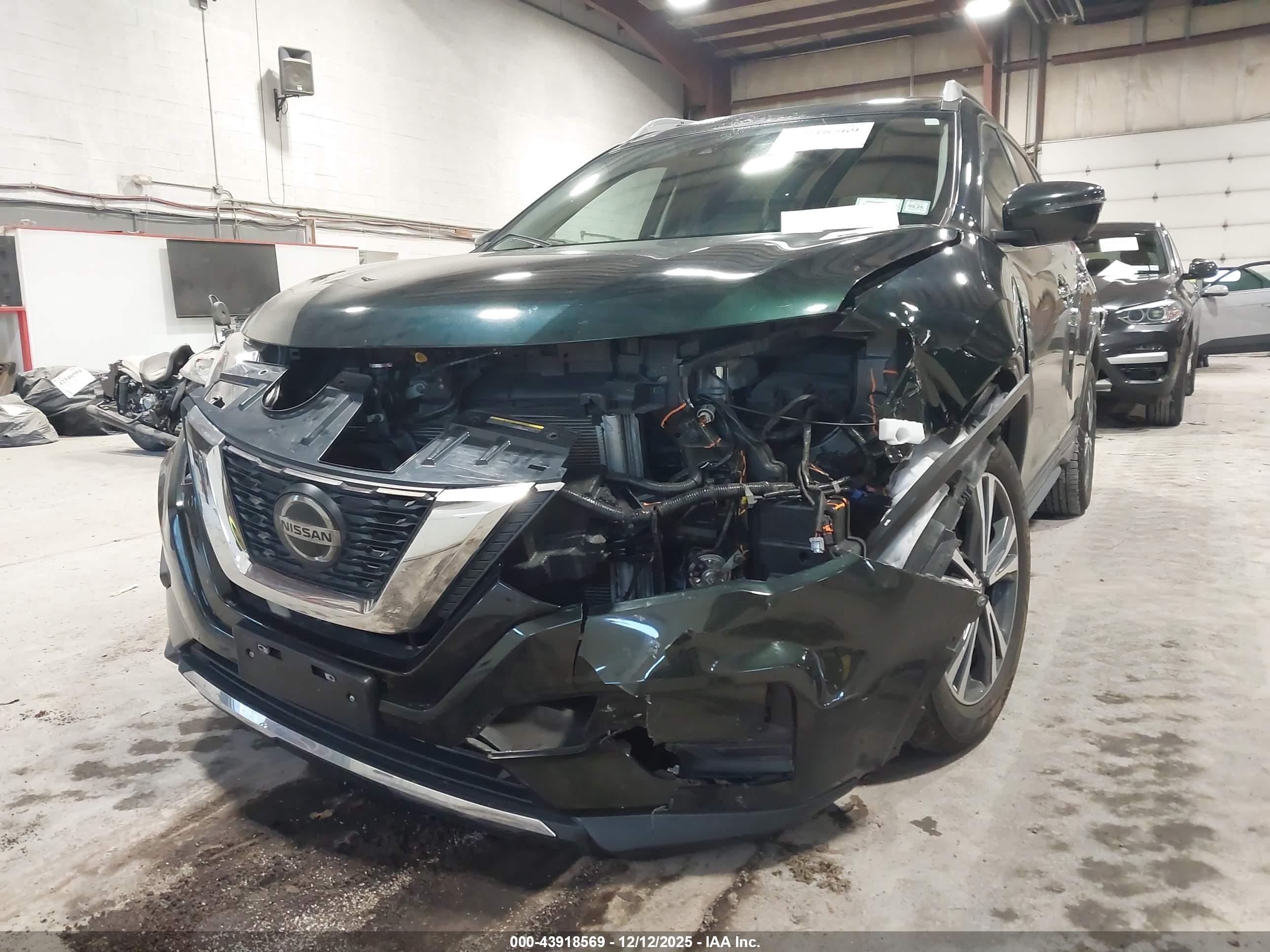 NISSAN ROGUE image 6