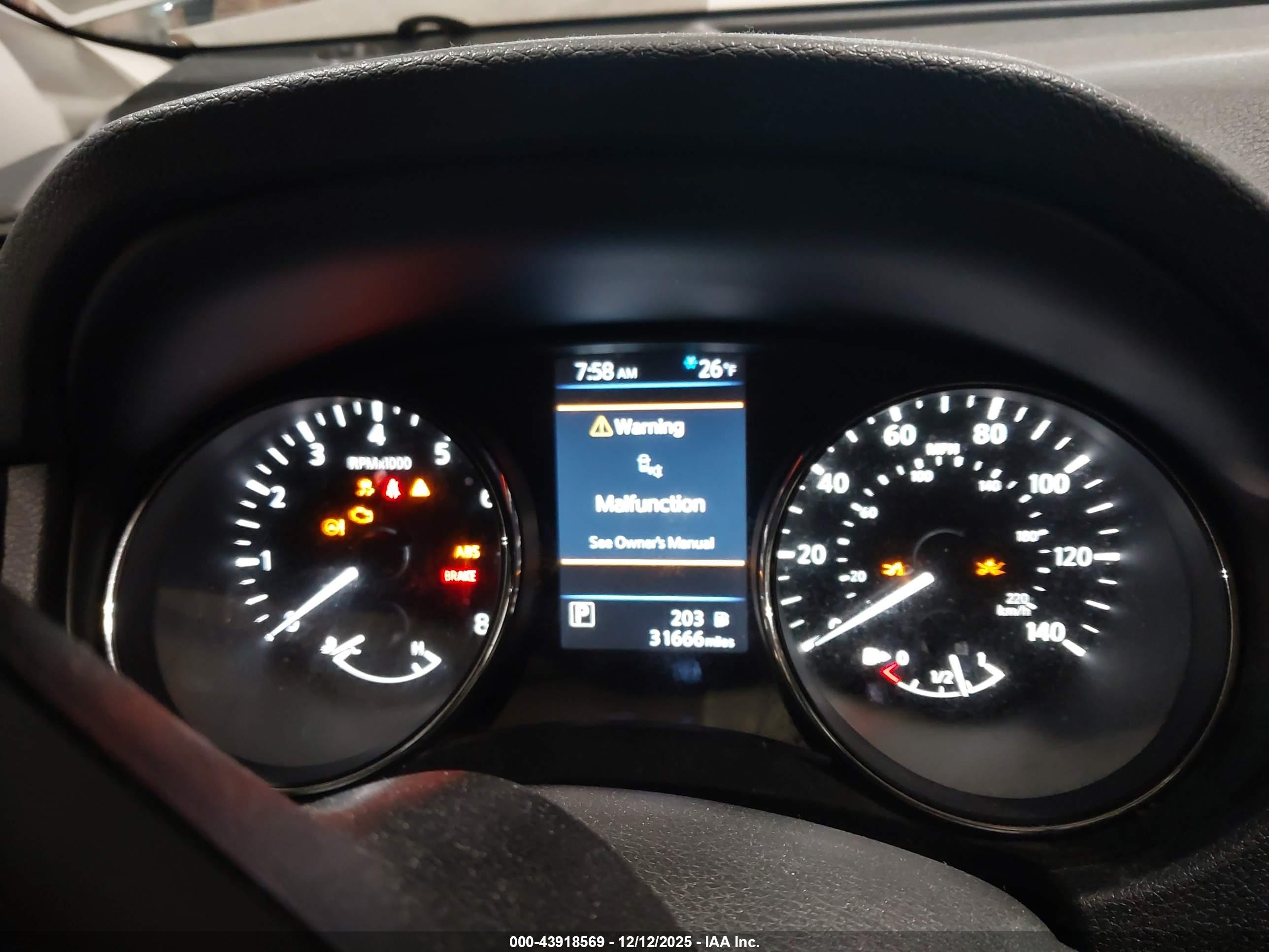NISSAN ROGUE image 7