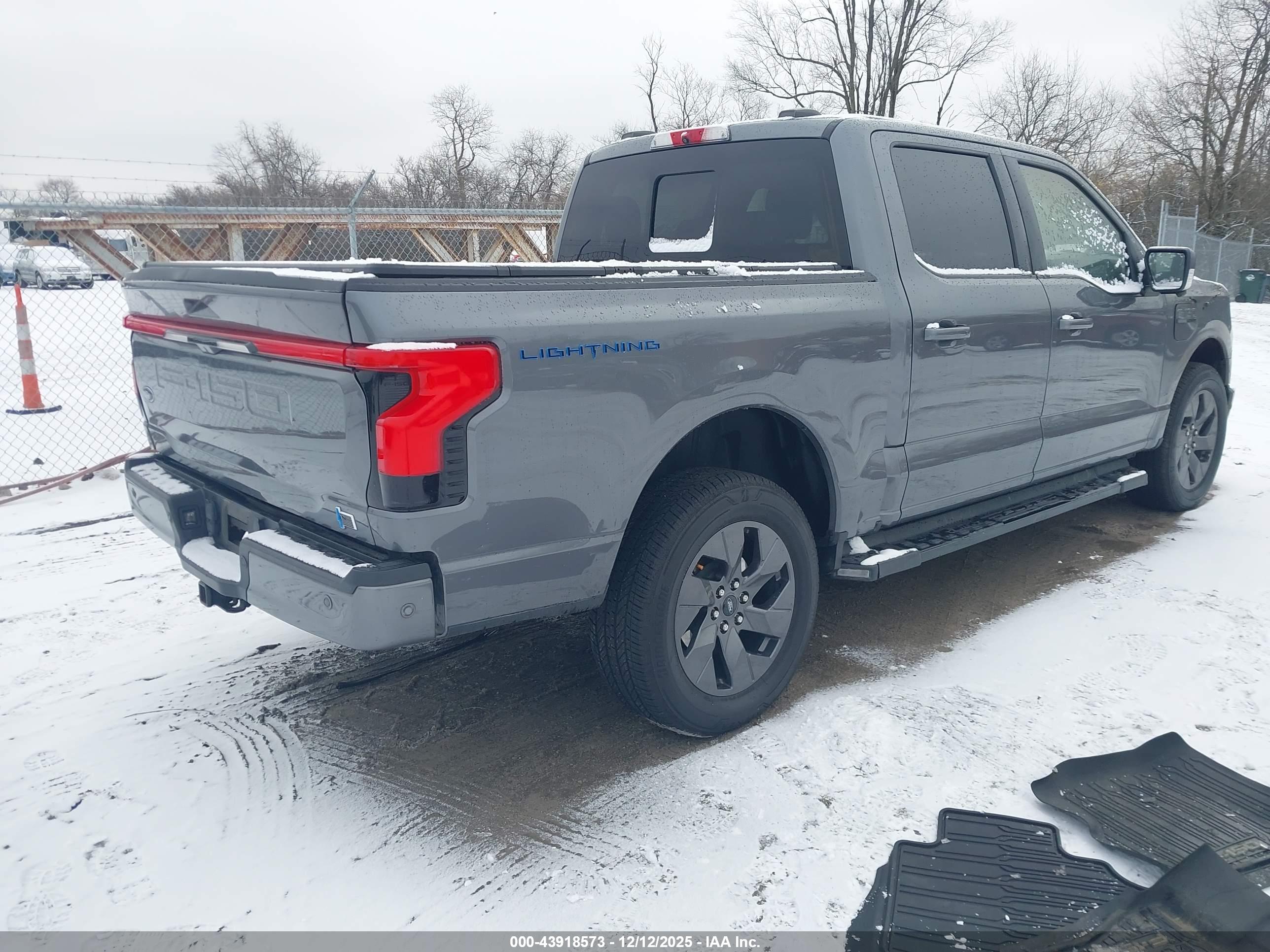 FORD F-150 image 4
