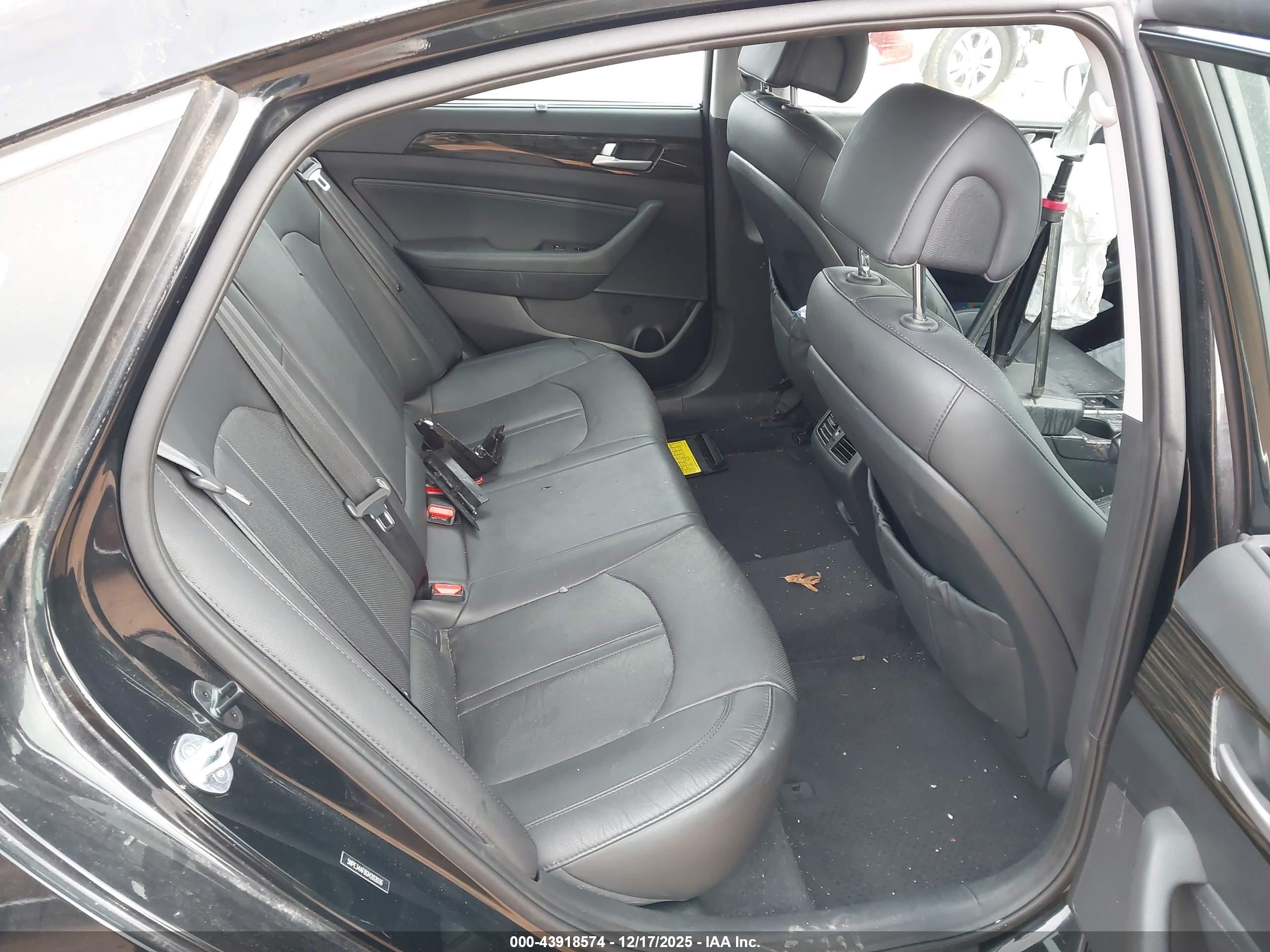 HYUNDAI SONATA image 8
