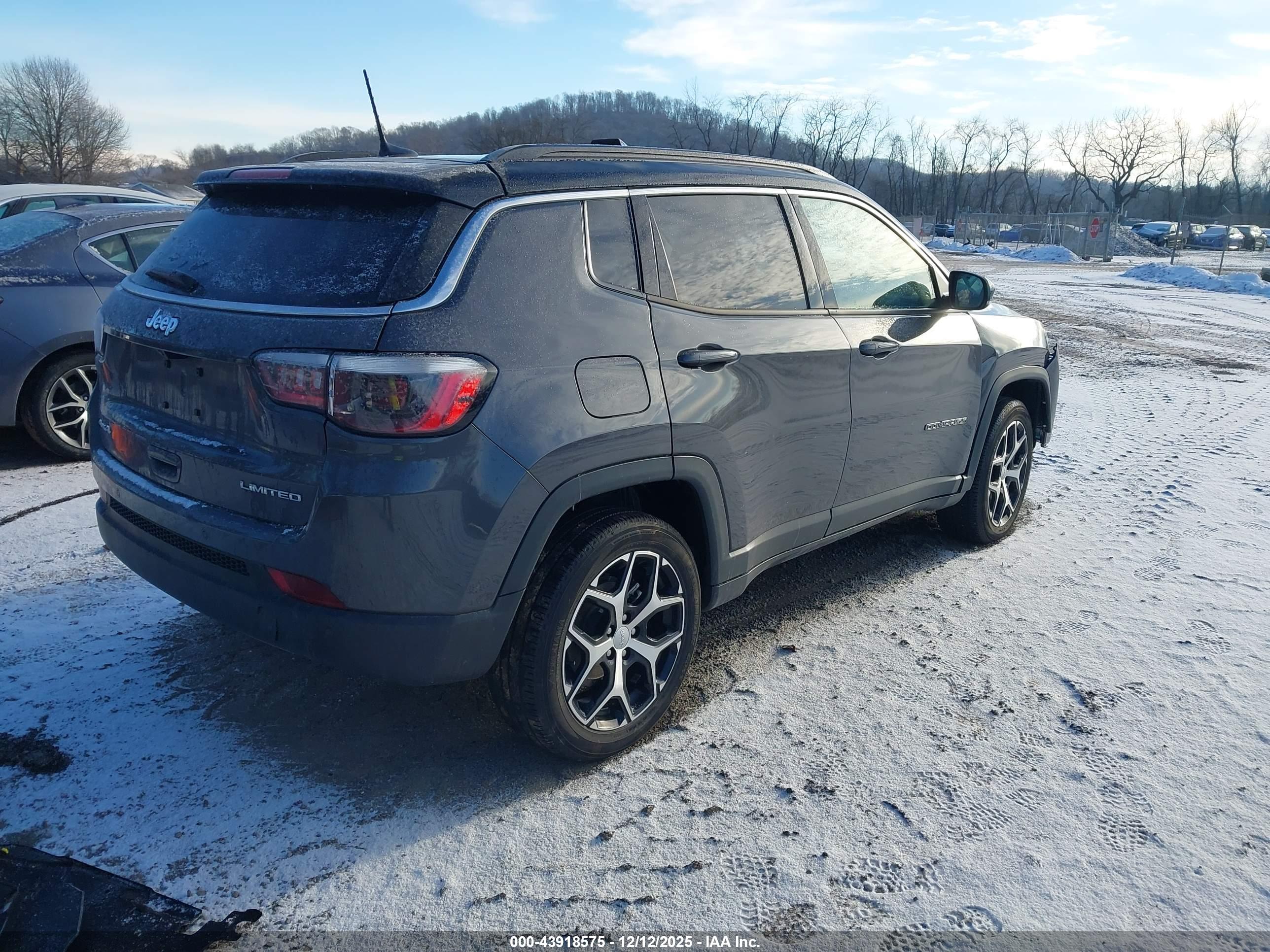 JEEP COMPASS image 4