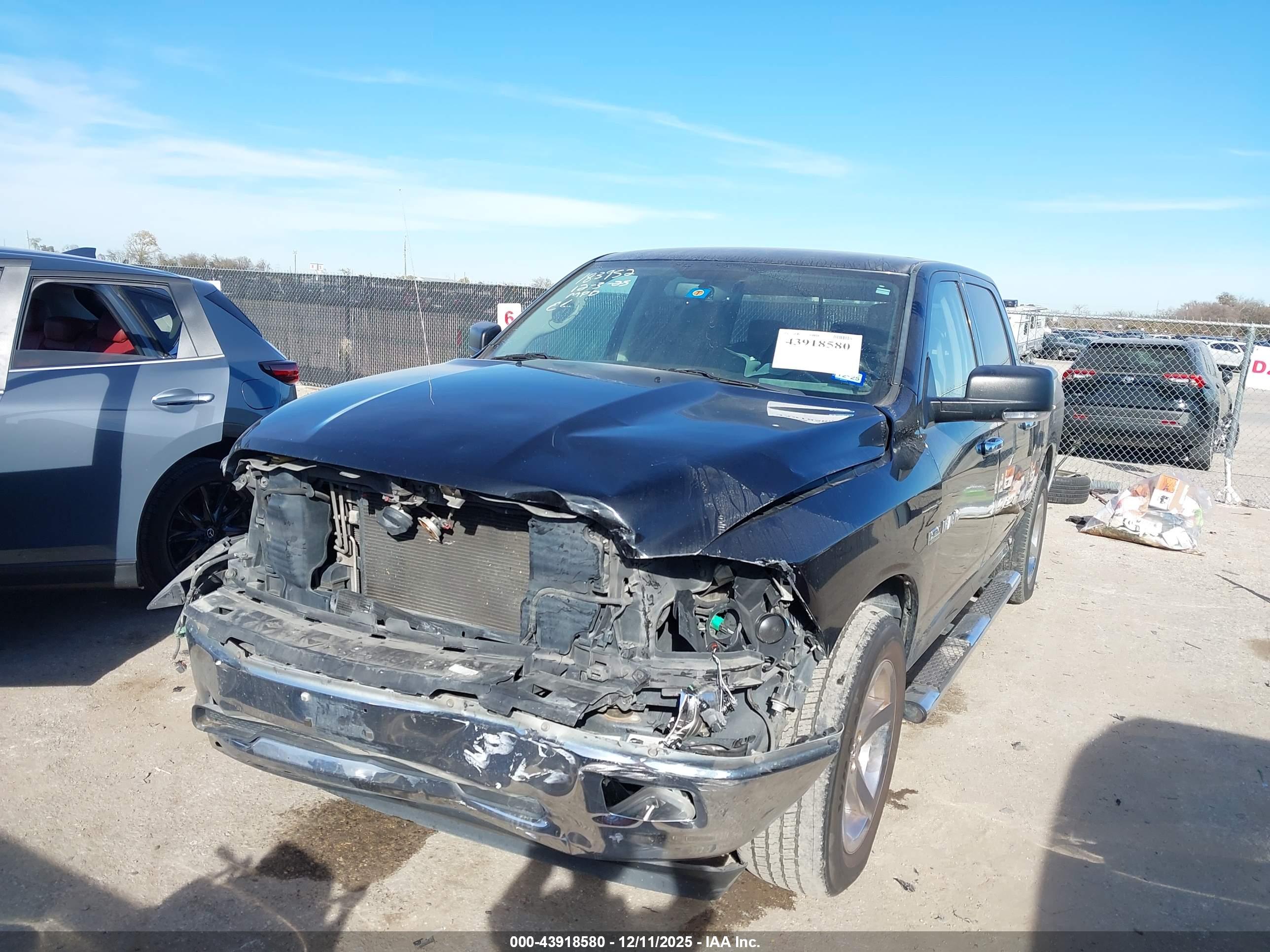 DODGE RAM image 2