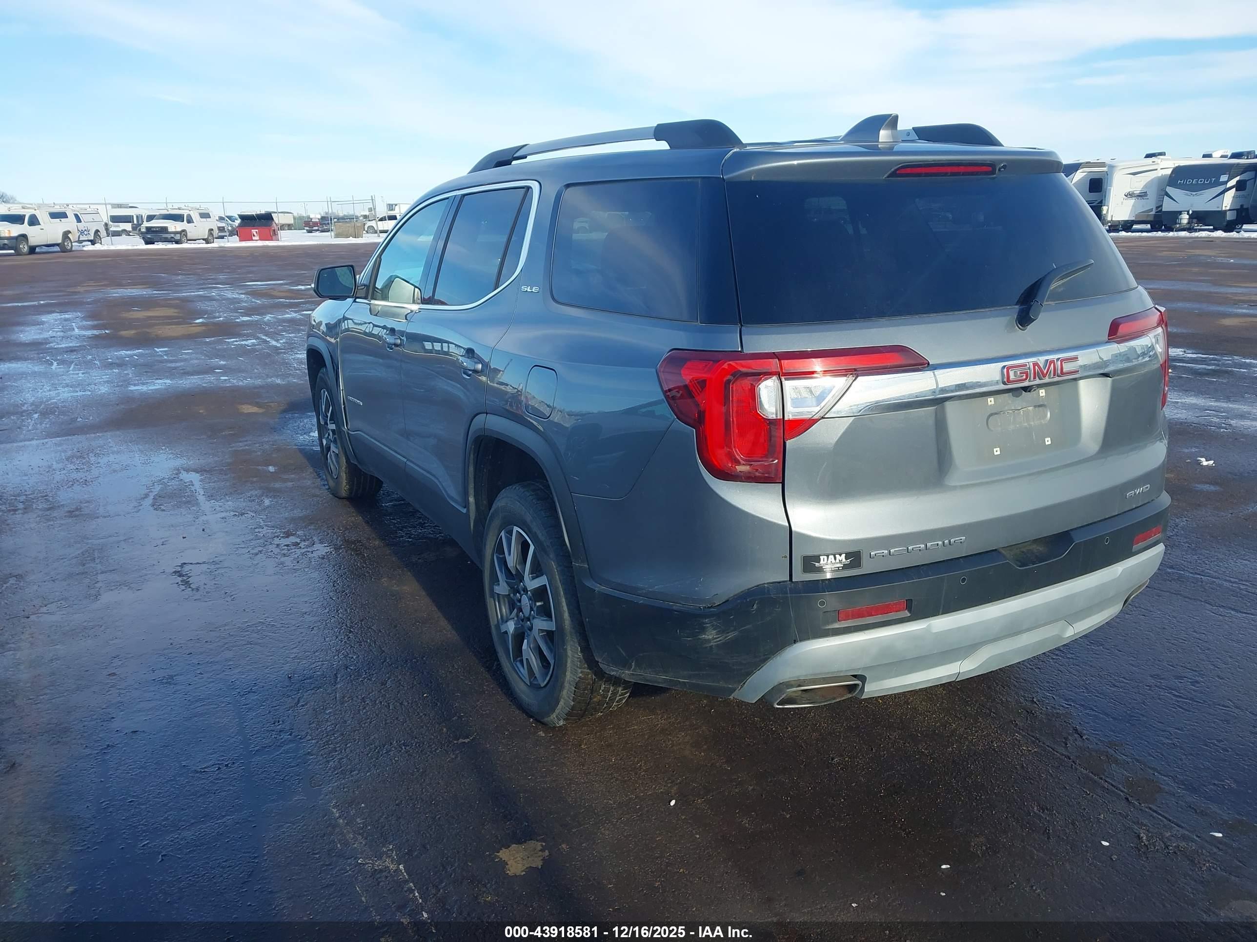 GMC ACADIA image 3