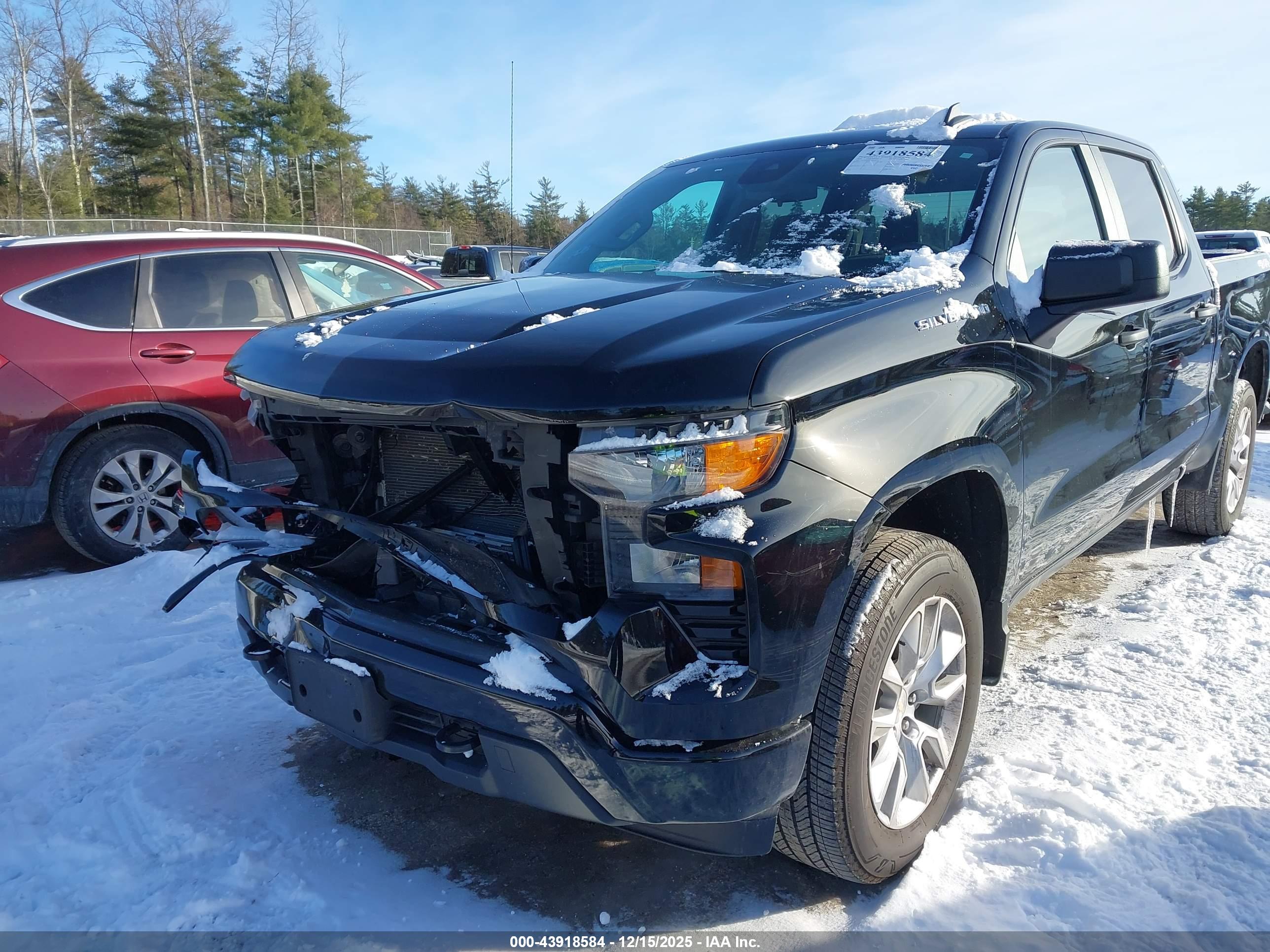 CHEVROLET SILVERADO image 6
