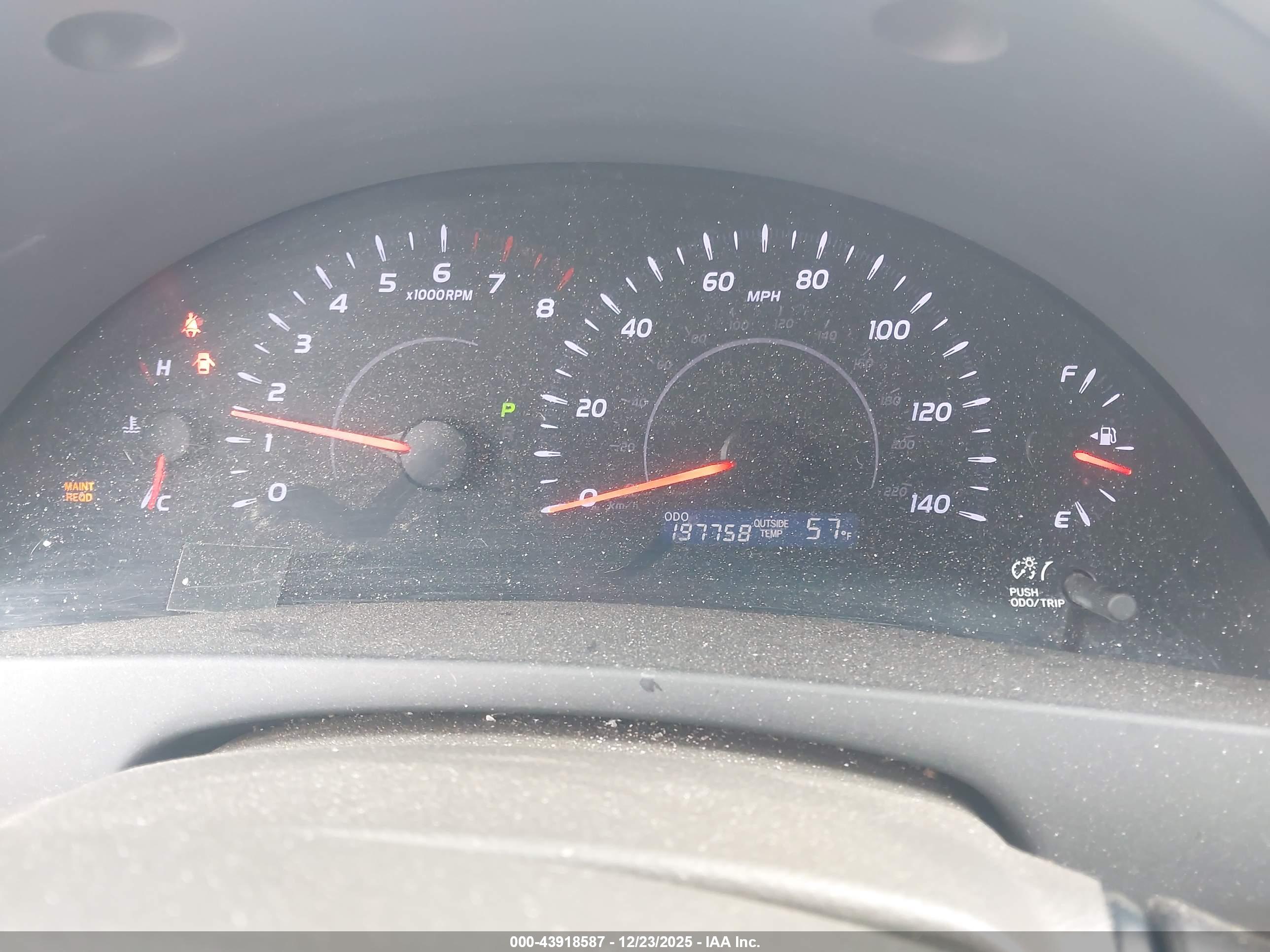 TOYOTA CAMRY image 7
