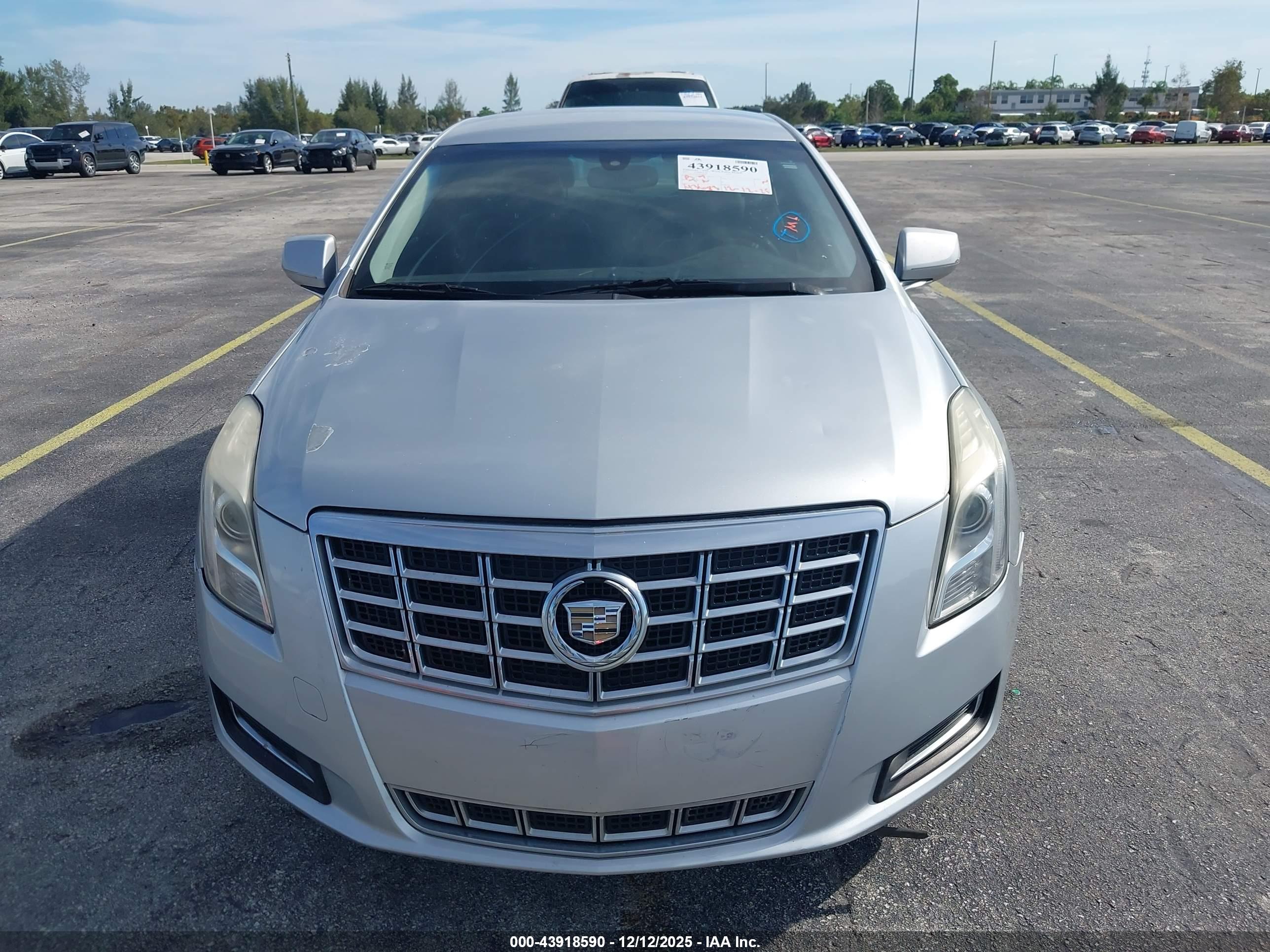 CADILLAC XTS image 6