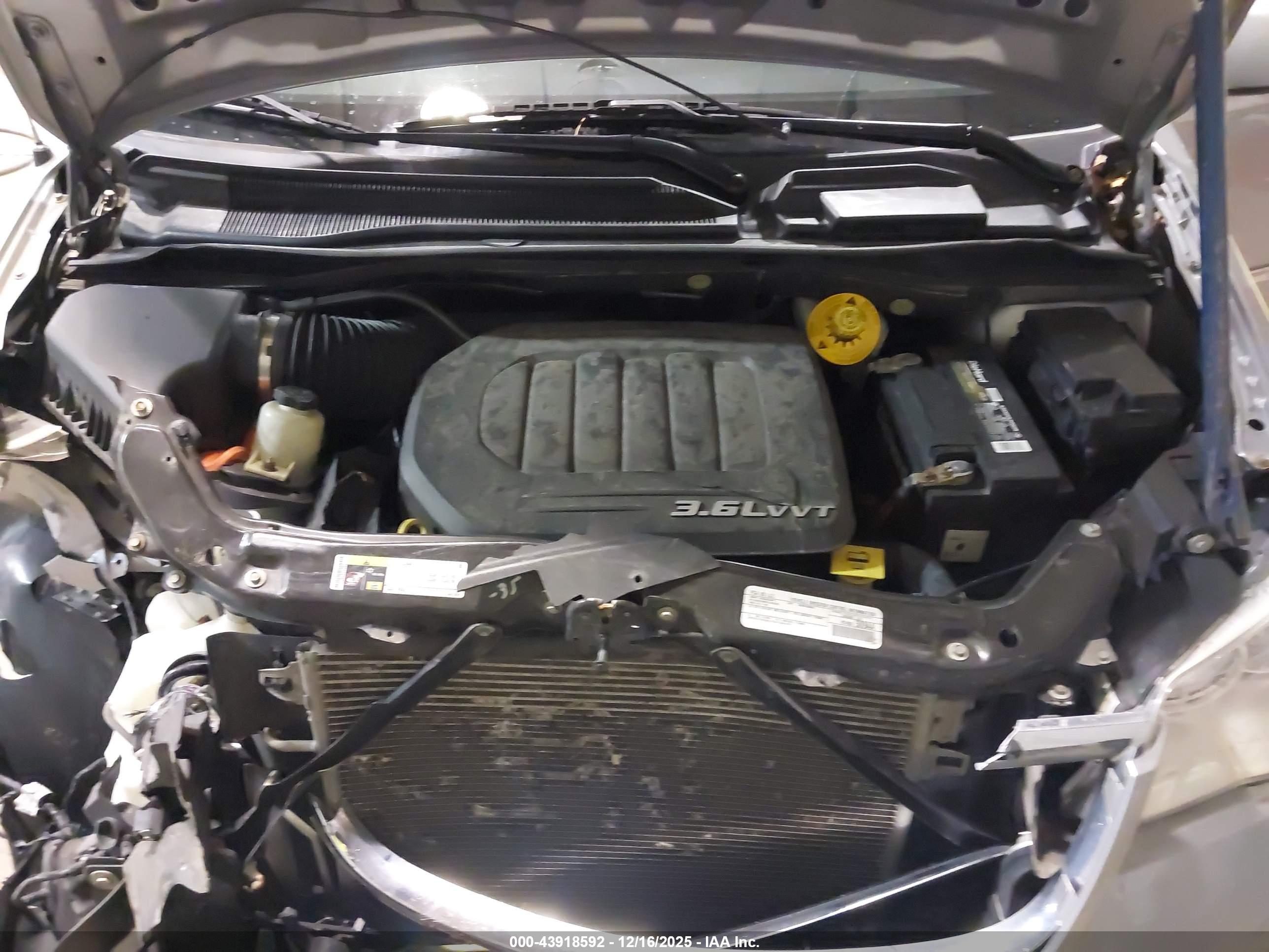 CHRYSLER TOWN image 10