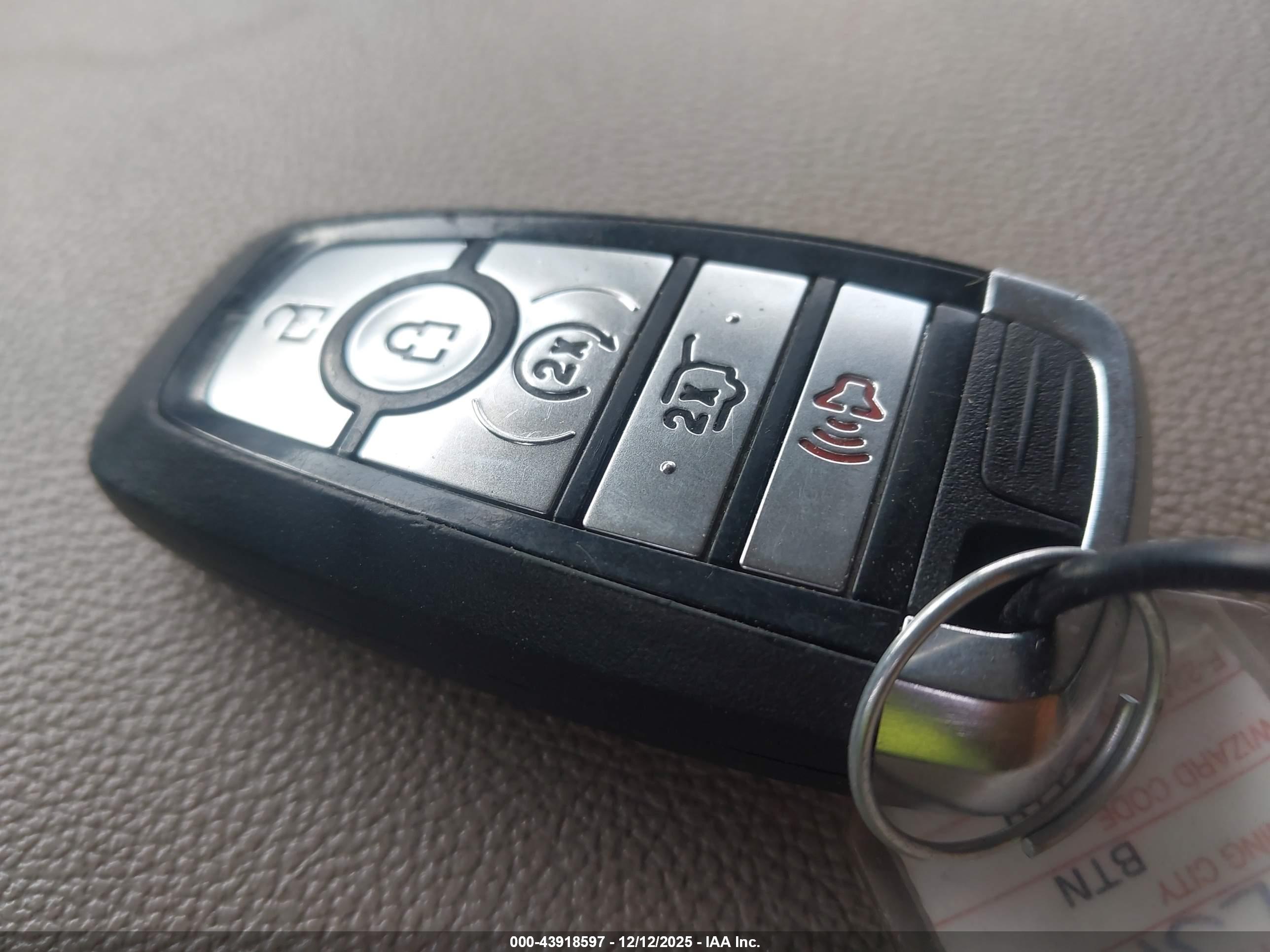 FORD EXPEDITION image 11