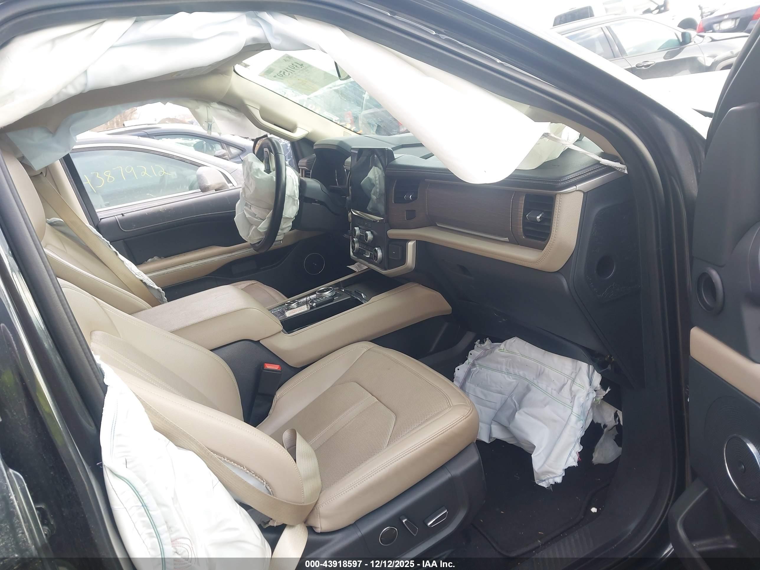 FORD EXPEDITION image 5