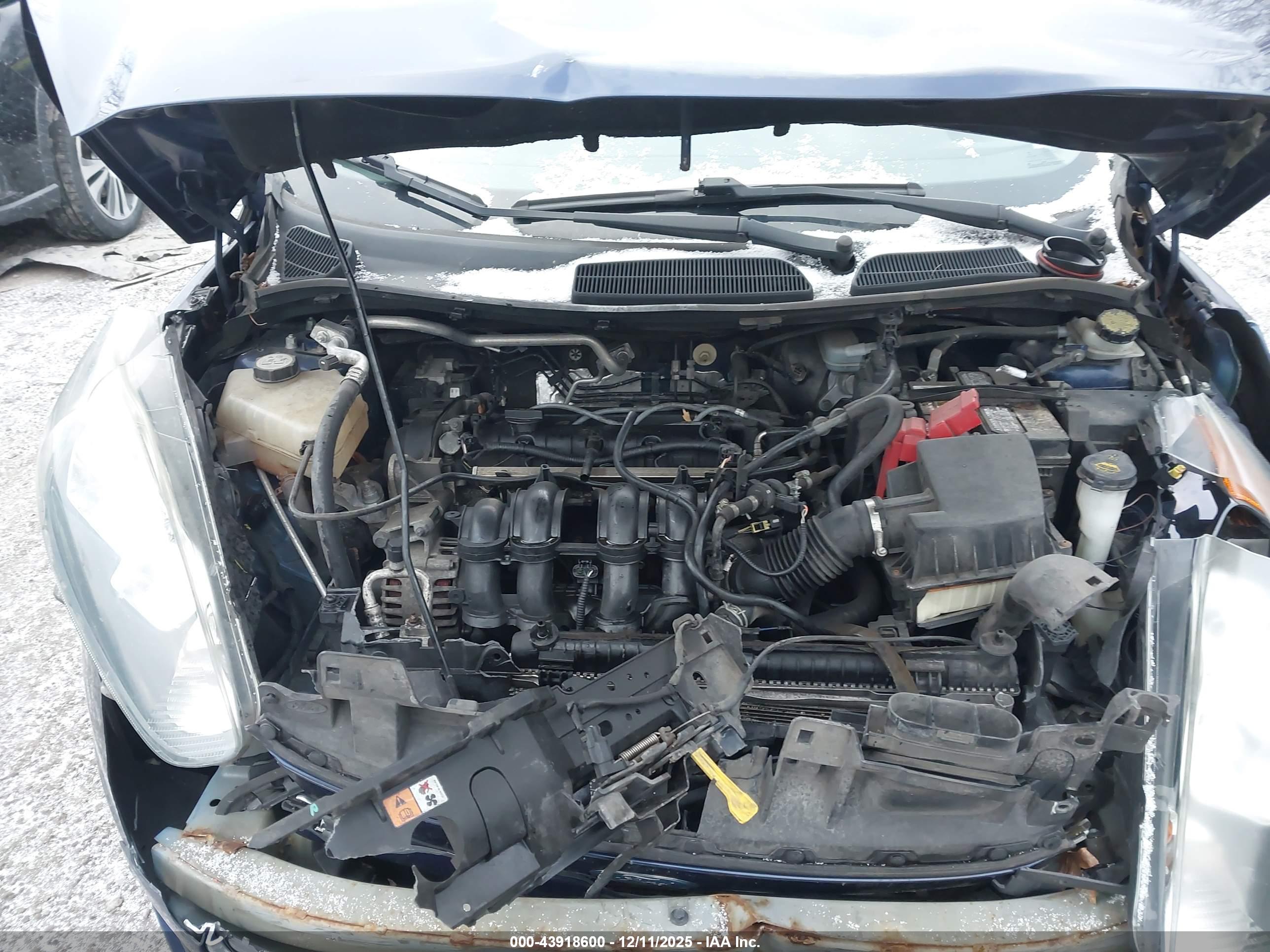 FORD FIESTA image 10