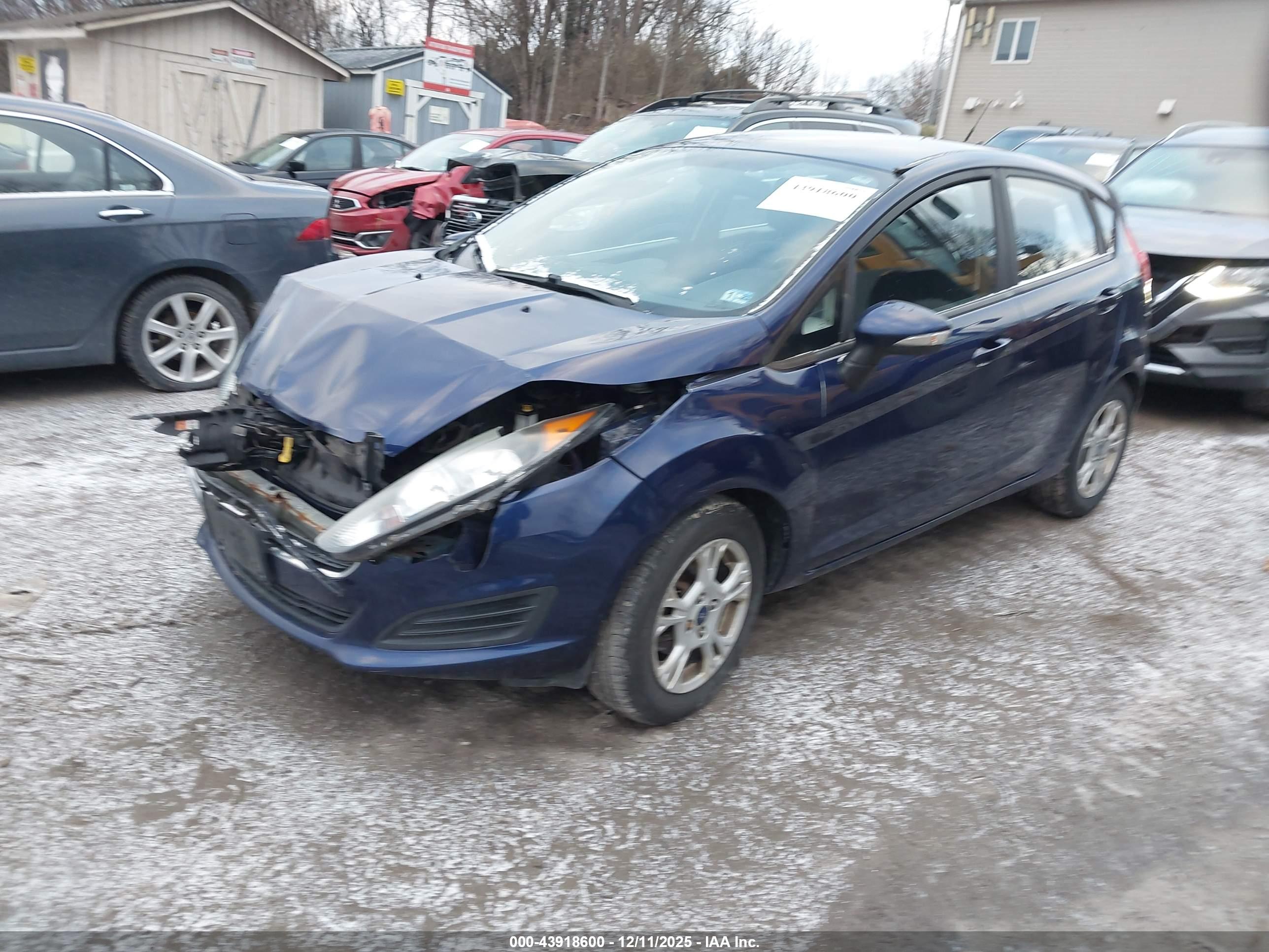 FORD FIESTA image 2
