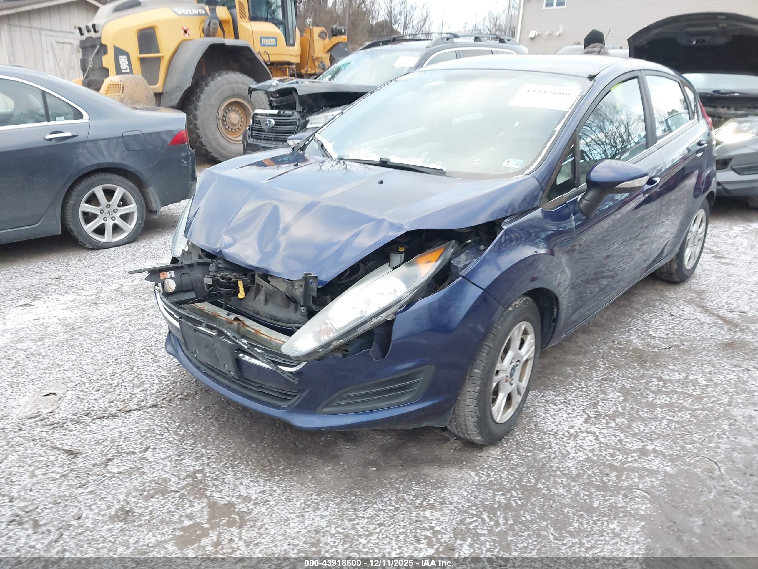FORD FIESTA image 6