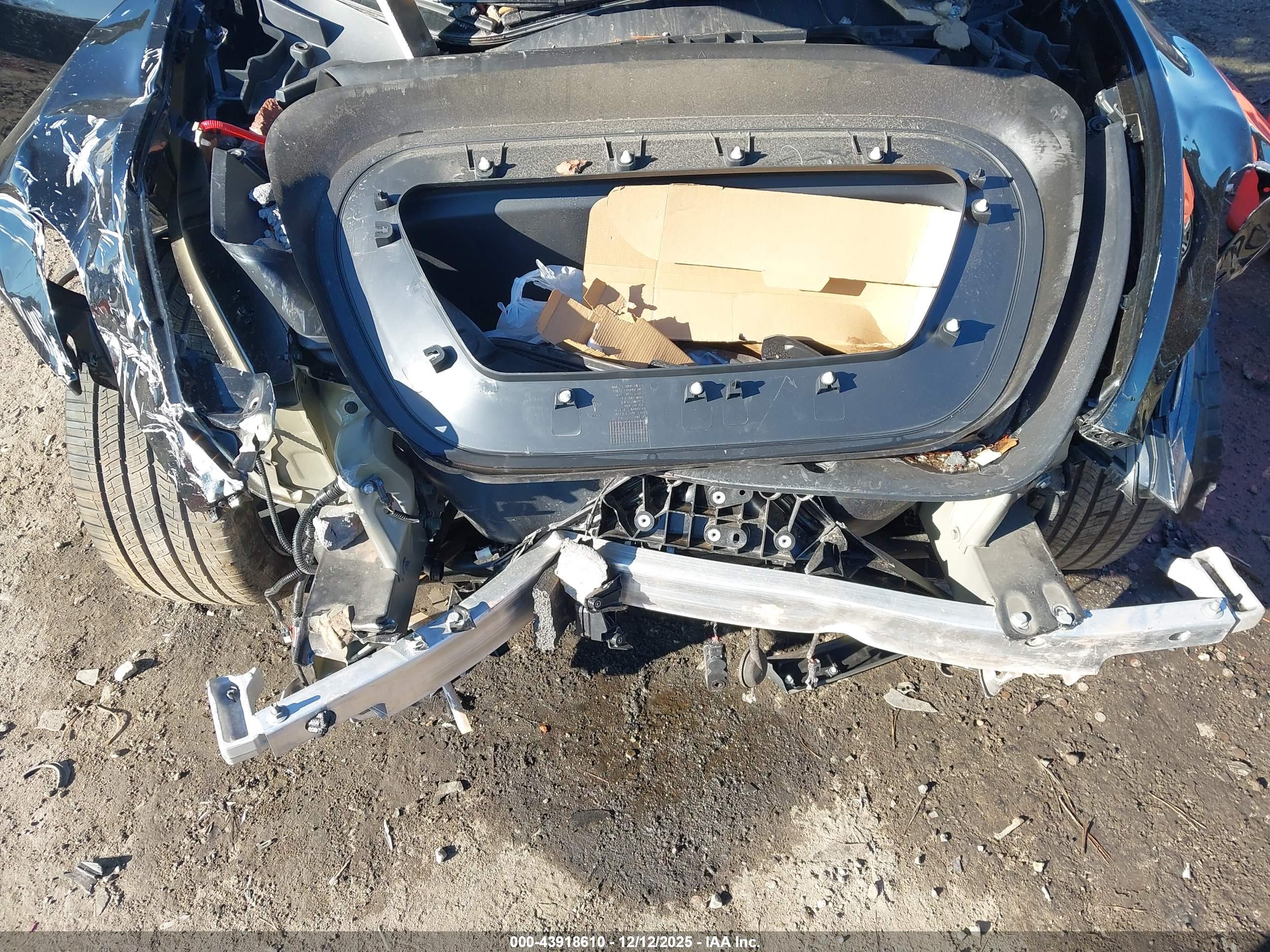 TESLA MODEL image 10