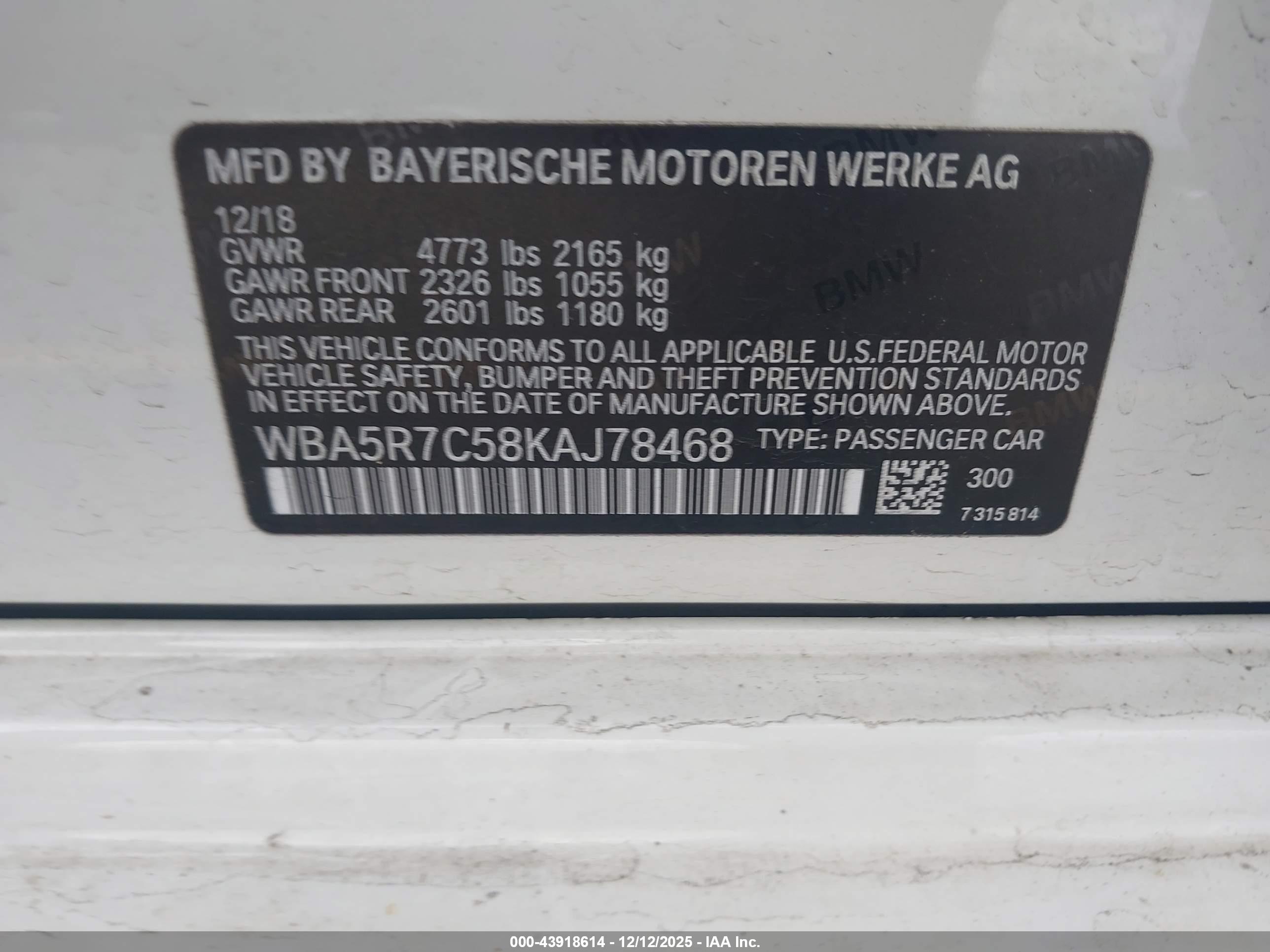 BMW 330I image 9