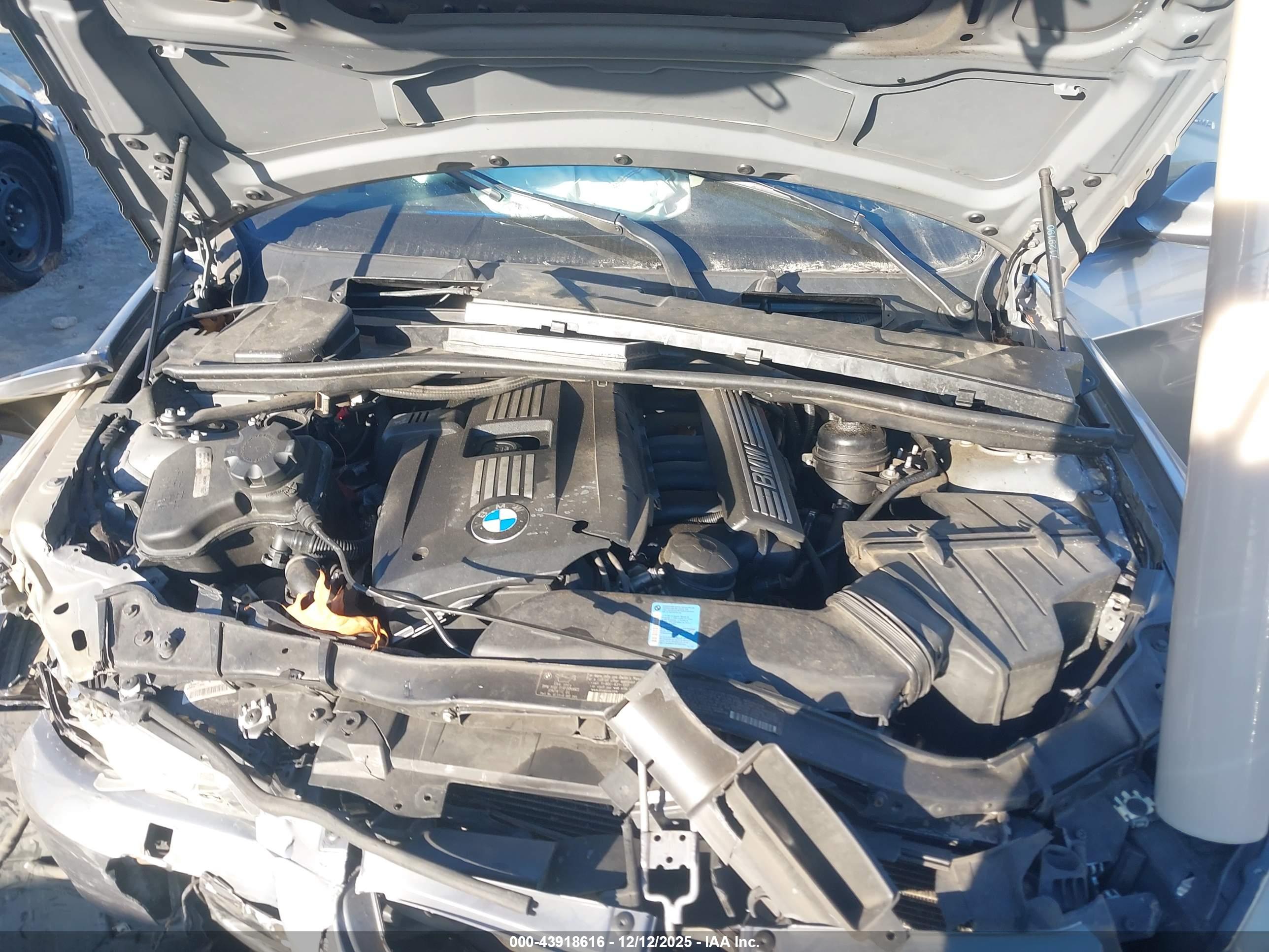 BMW 328I image 10