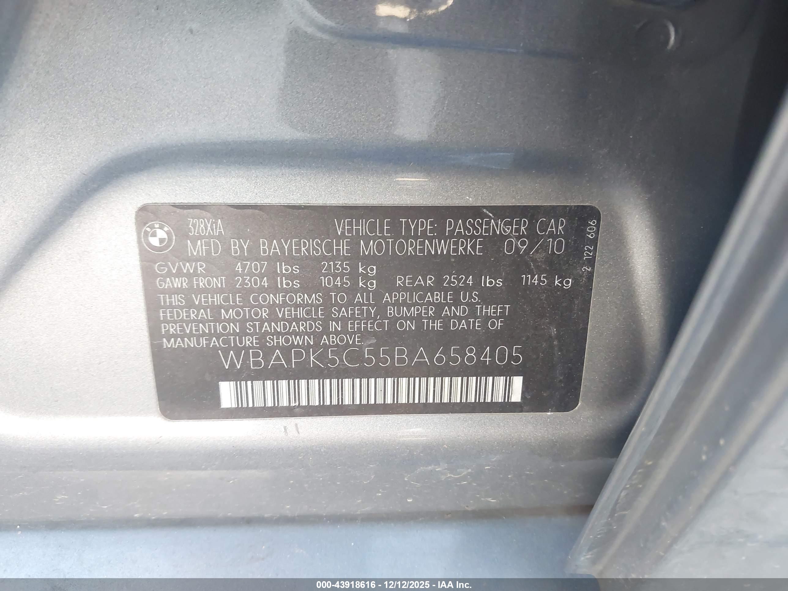 BMW 328I image 9