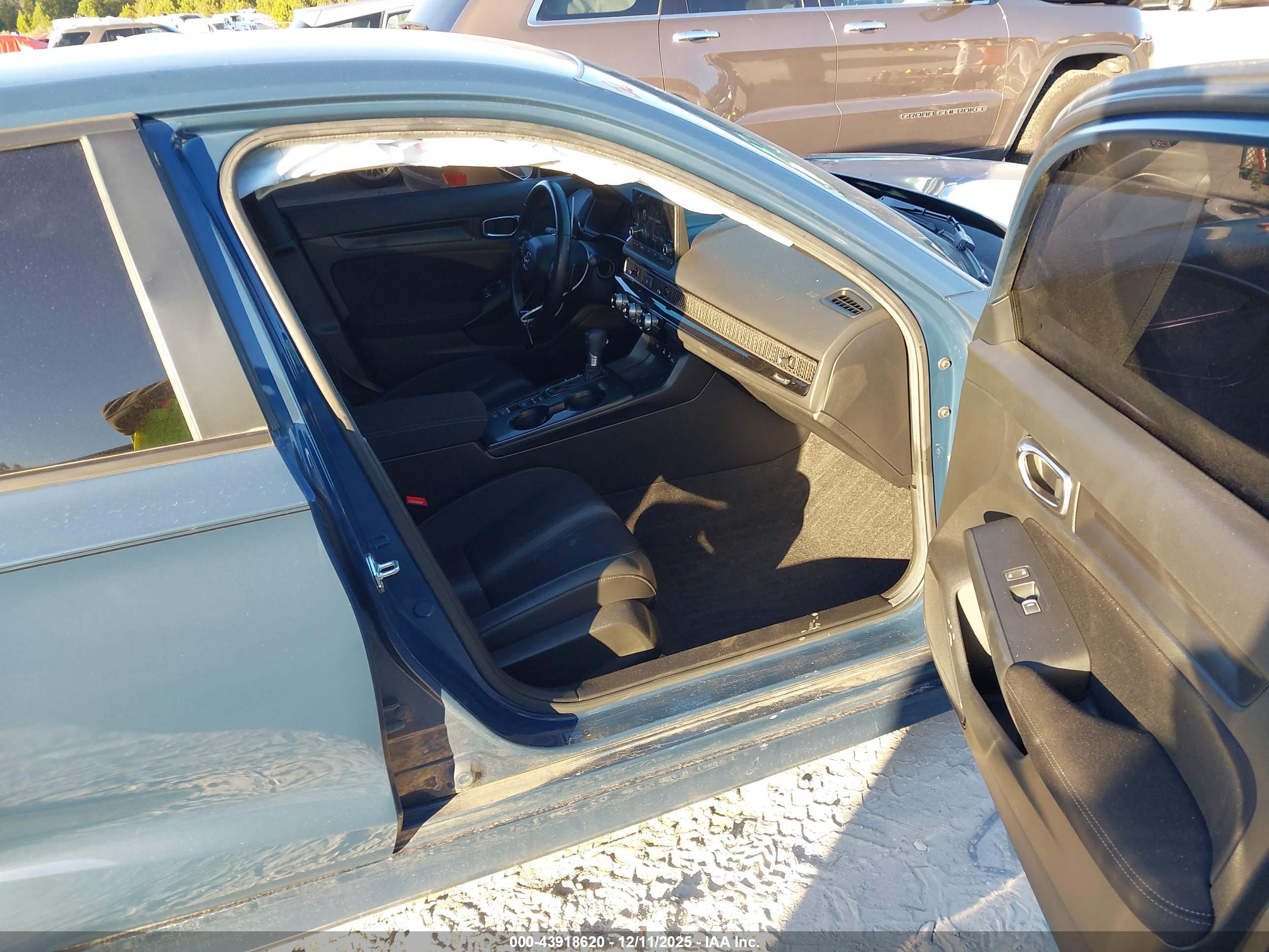 HONDA CIVIC image 5