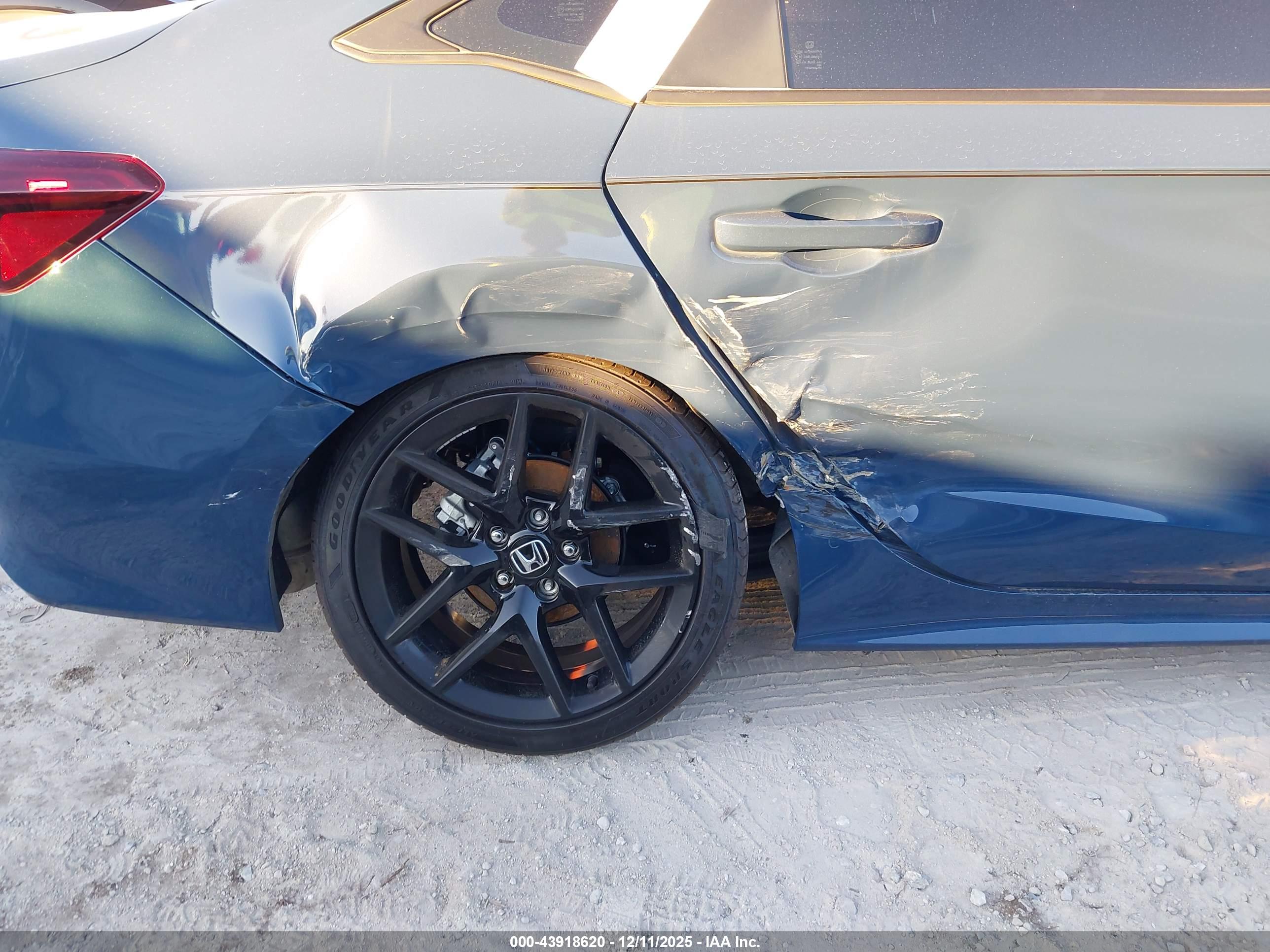 HONDA CIVIC image 6