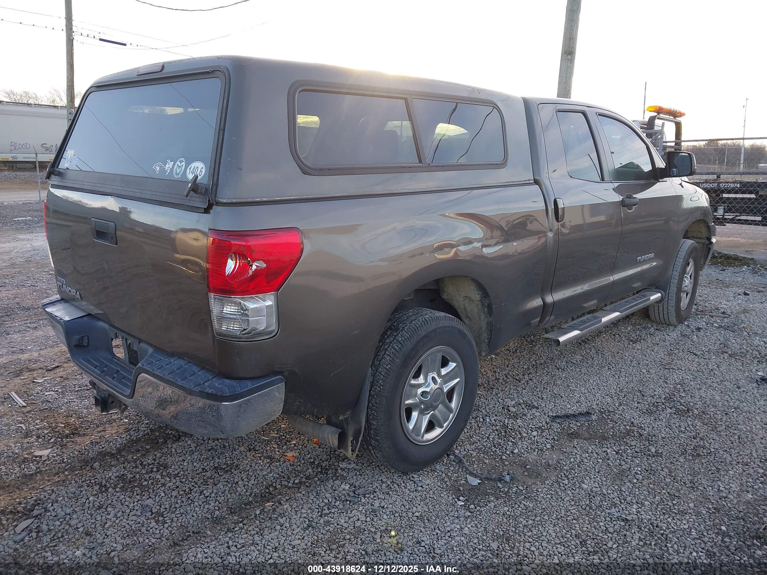 TOYOTA TUNDRA image 4
