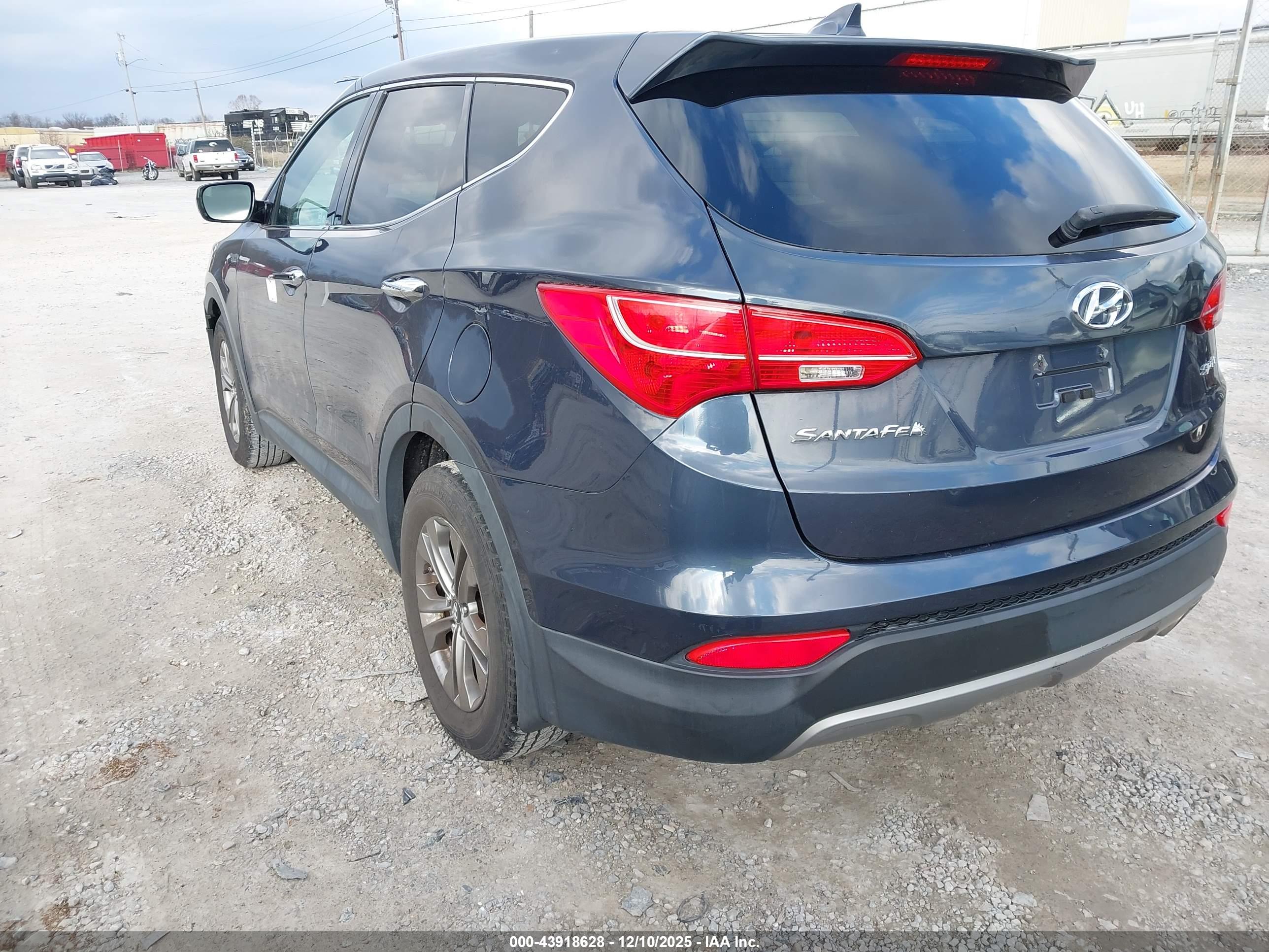HYUNDAI SANTA image 3