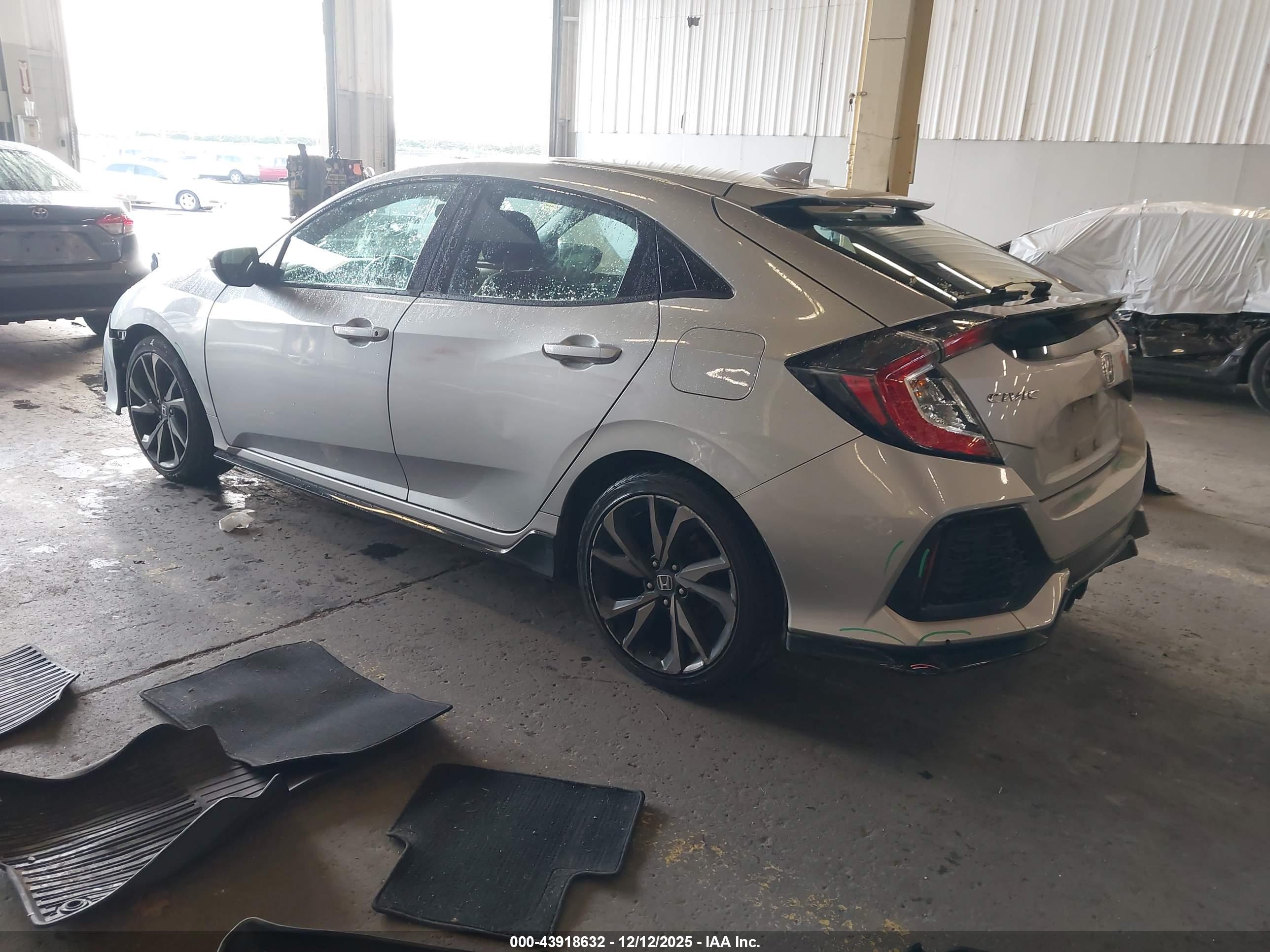 HONDA CIVIC image 3