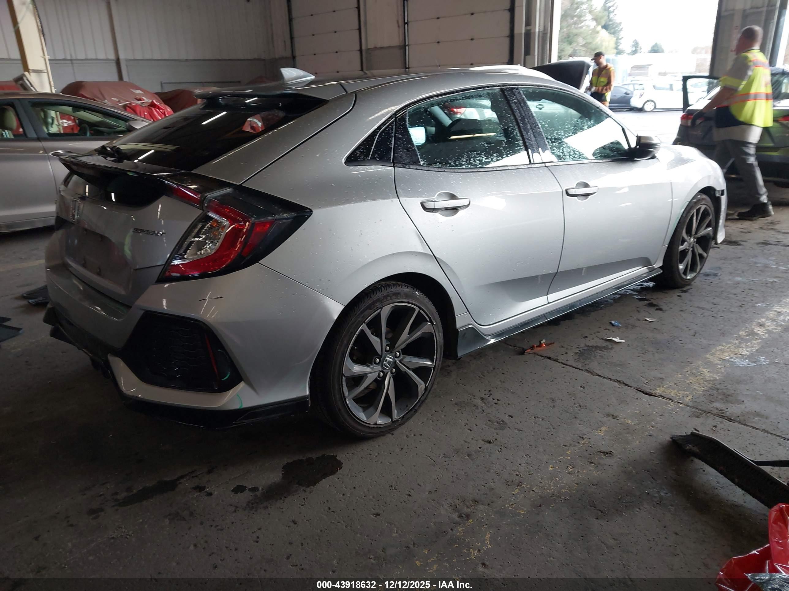 HONDA CIVIC image 4