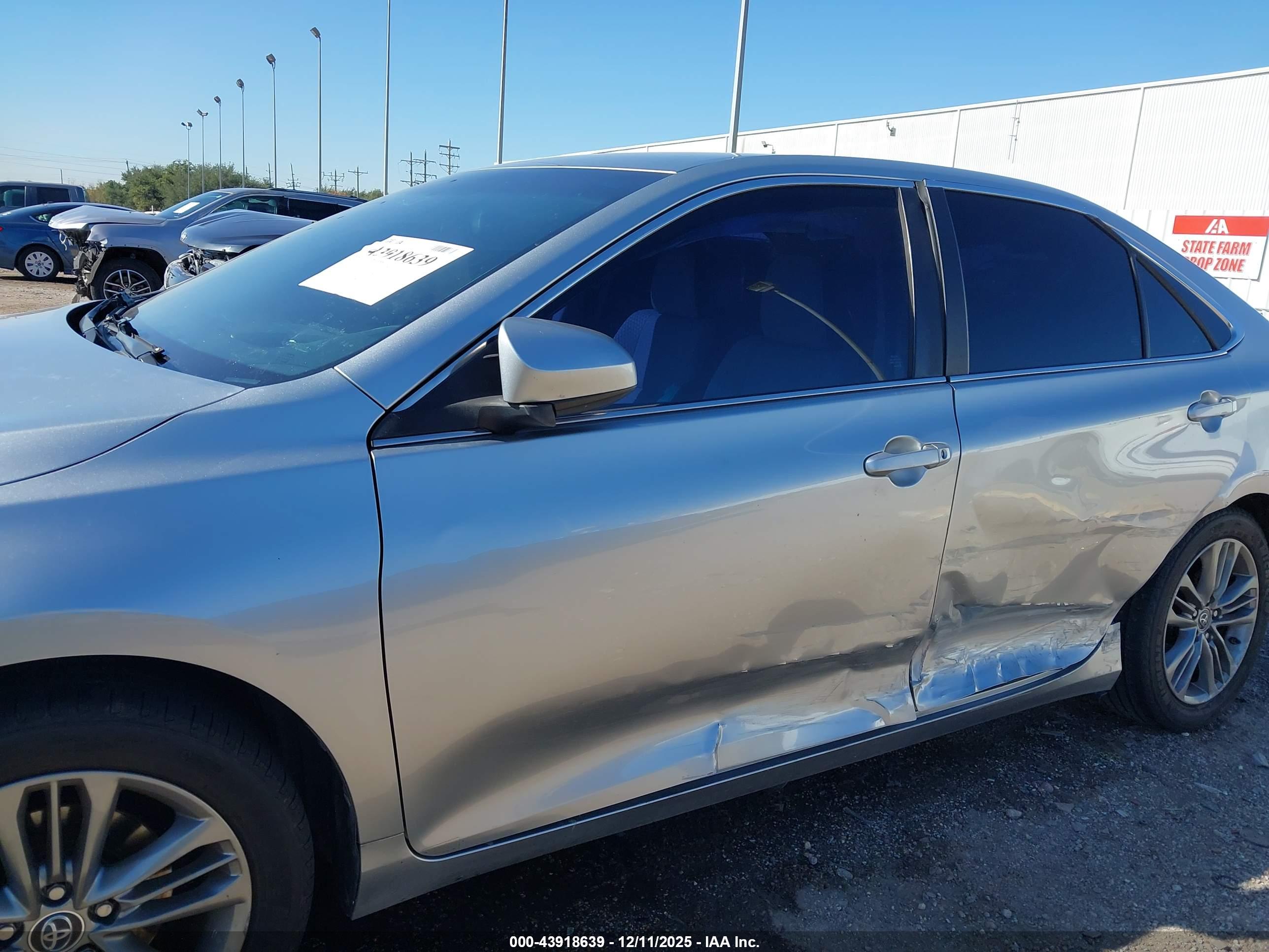 TOYOTA CAMRY image 6