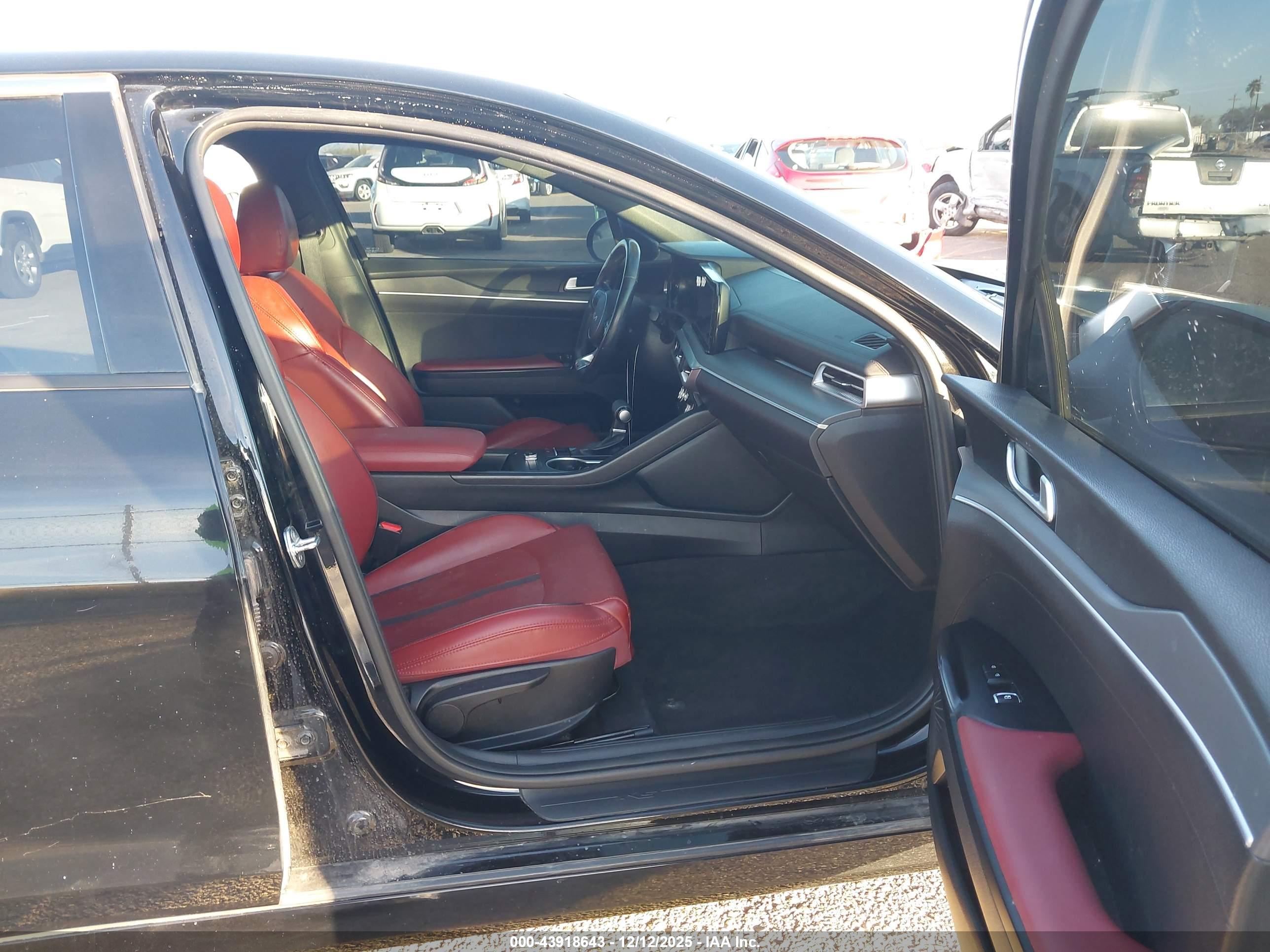 KIA K5 image 5