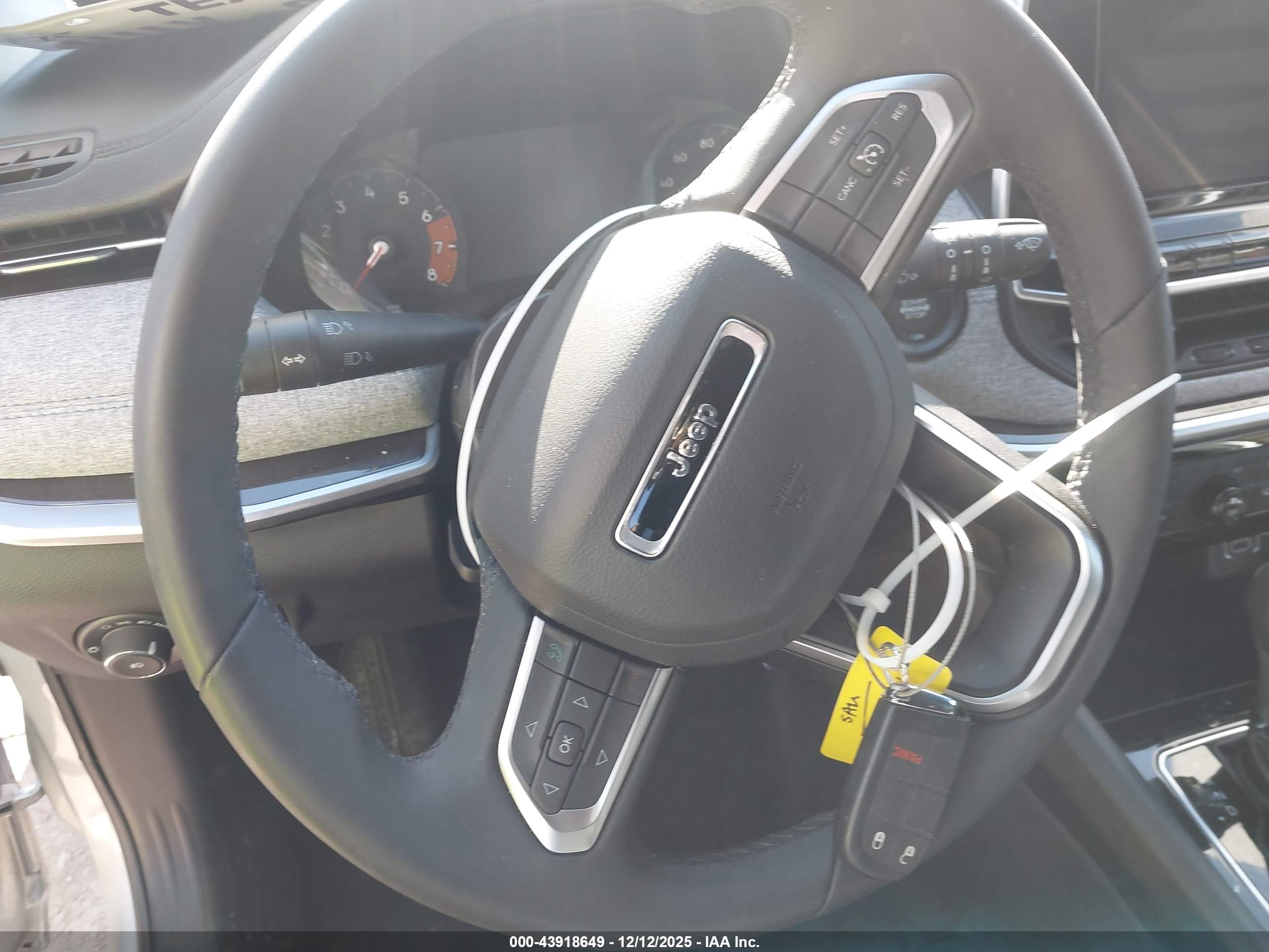 JEEP COMPASS image 11