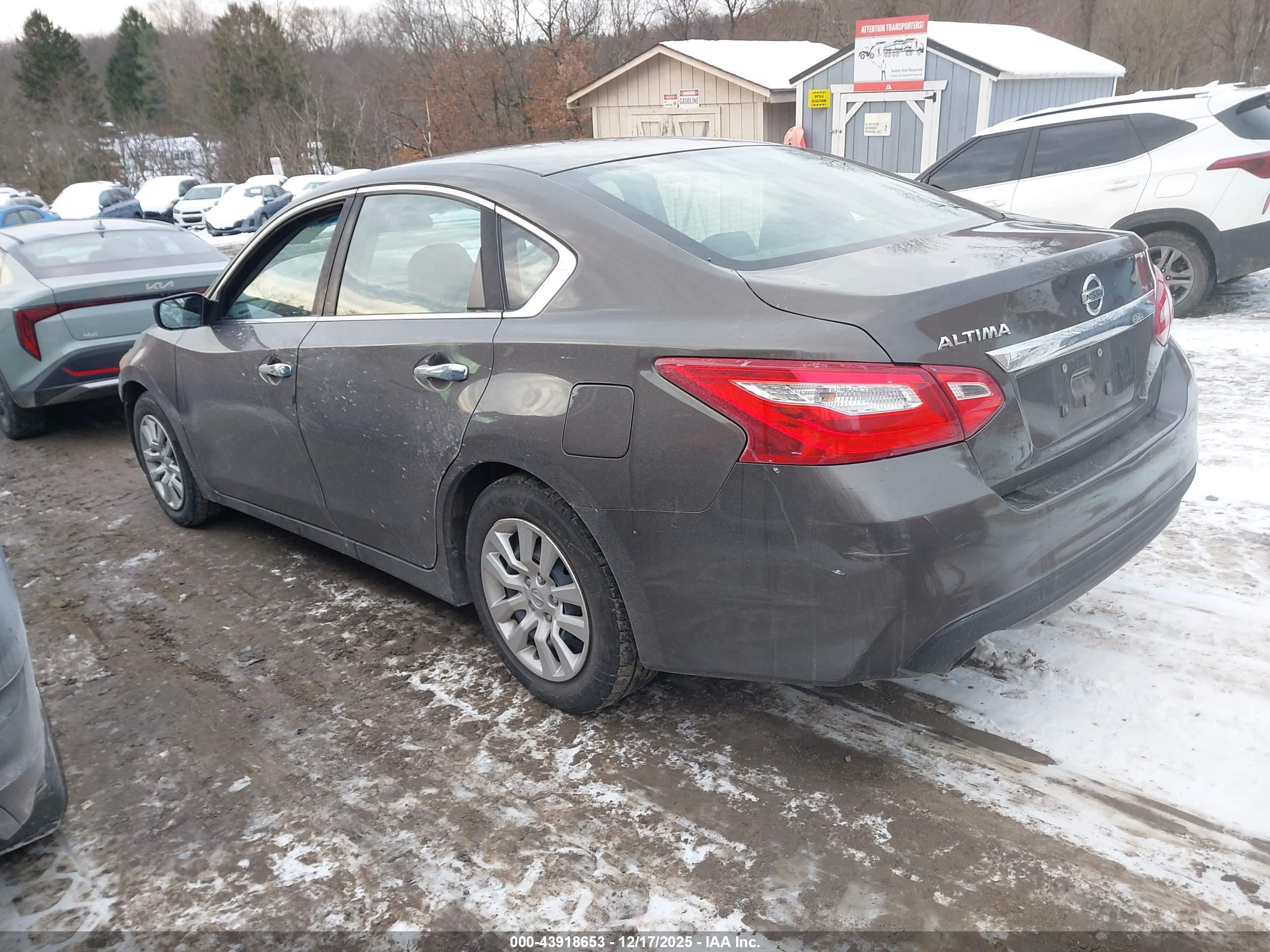 NISSAN ALTIMA image 3