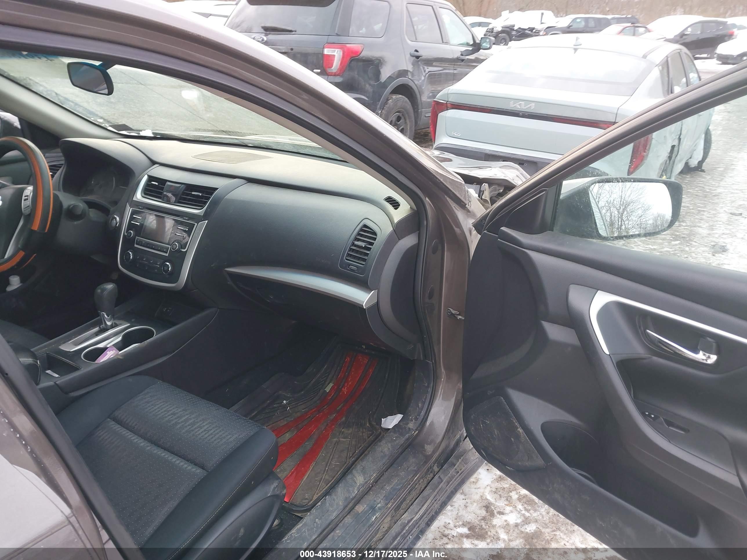 NISSAN ALTIMA image 5