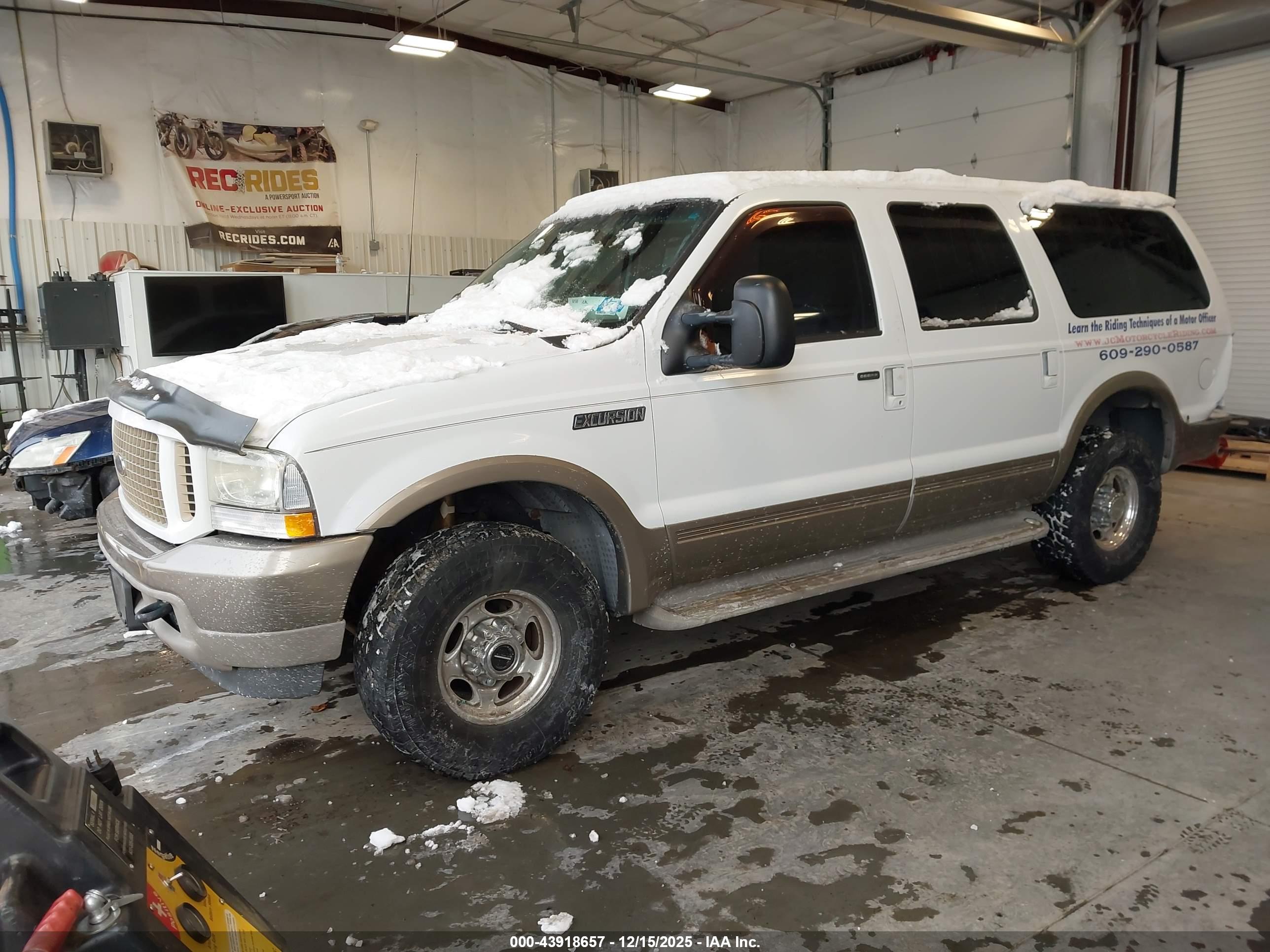 FORD EXCURSION image 2
