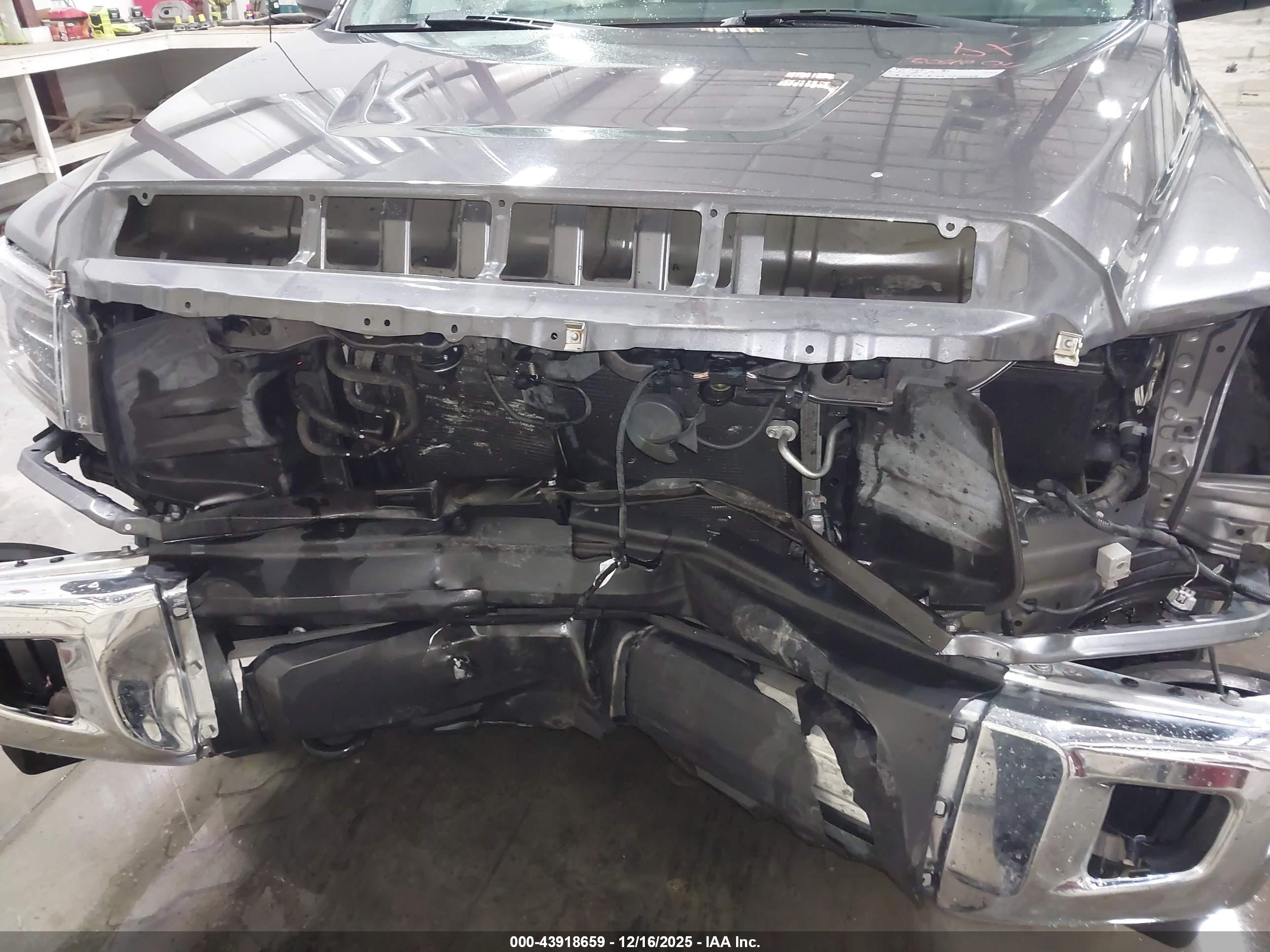 TOYOTA TUNDRA image 6