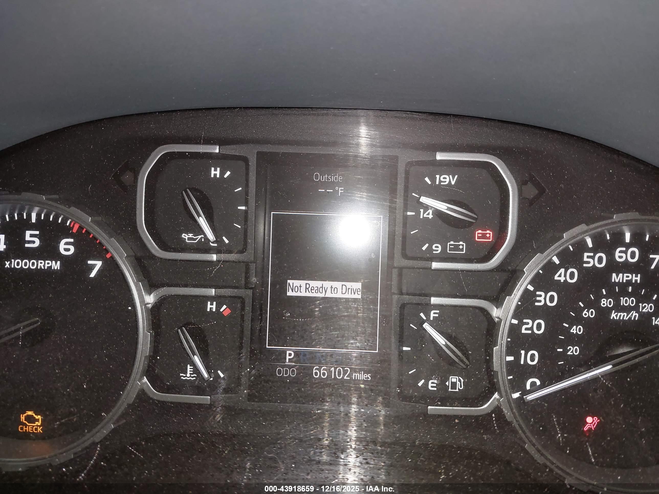 TOYOTA TUNDRA image 7