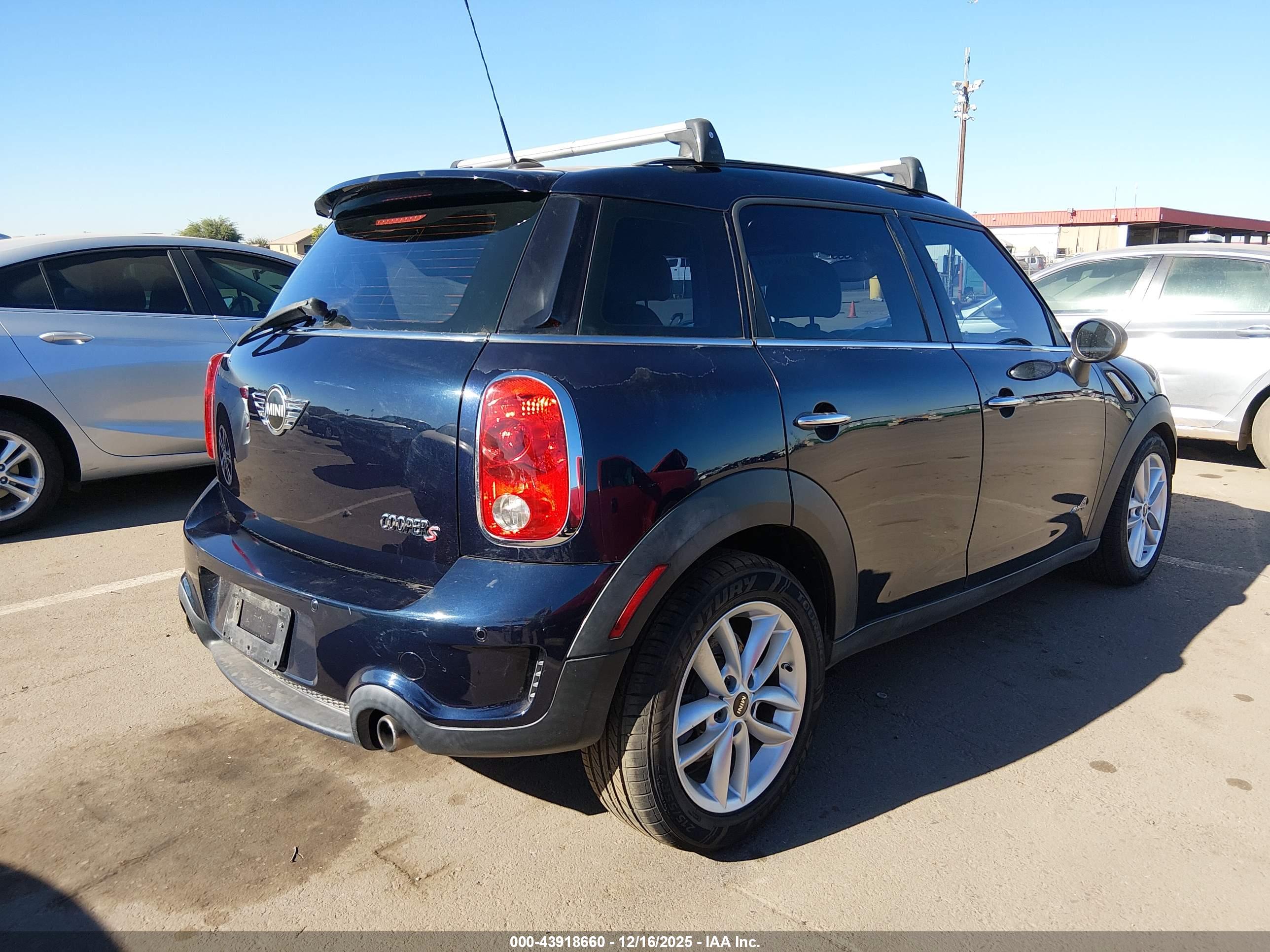 MINI COUNTRYMAN image 4