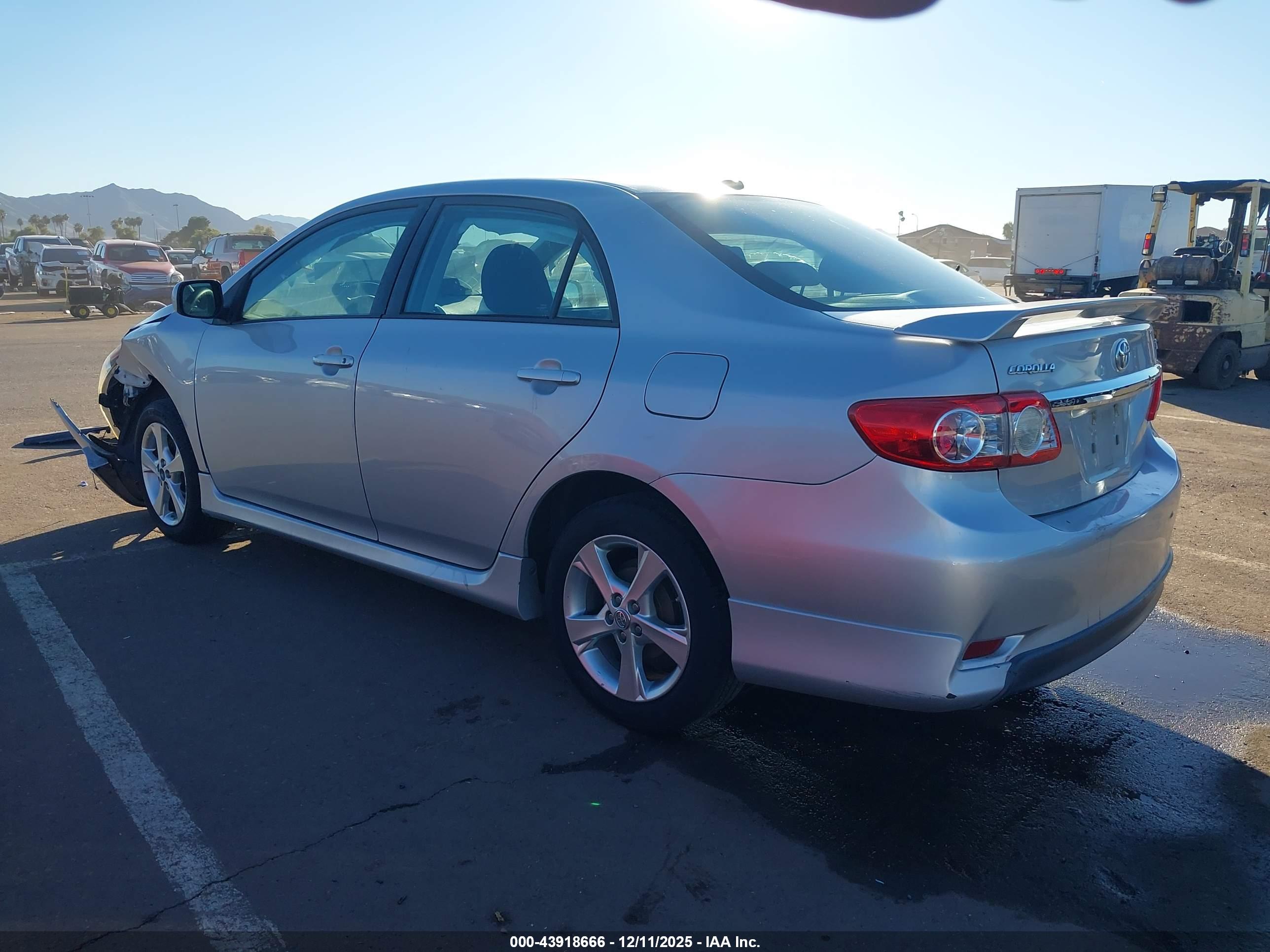 TOYOTA COROLLA image 3