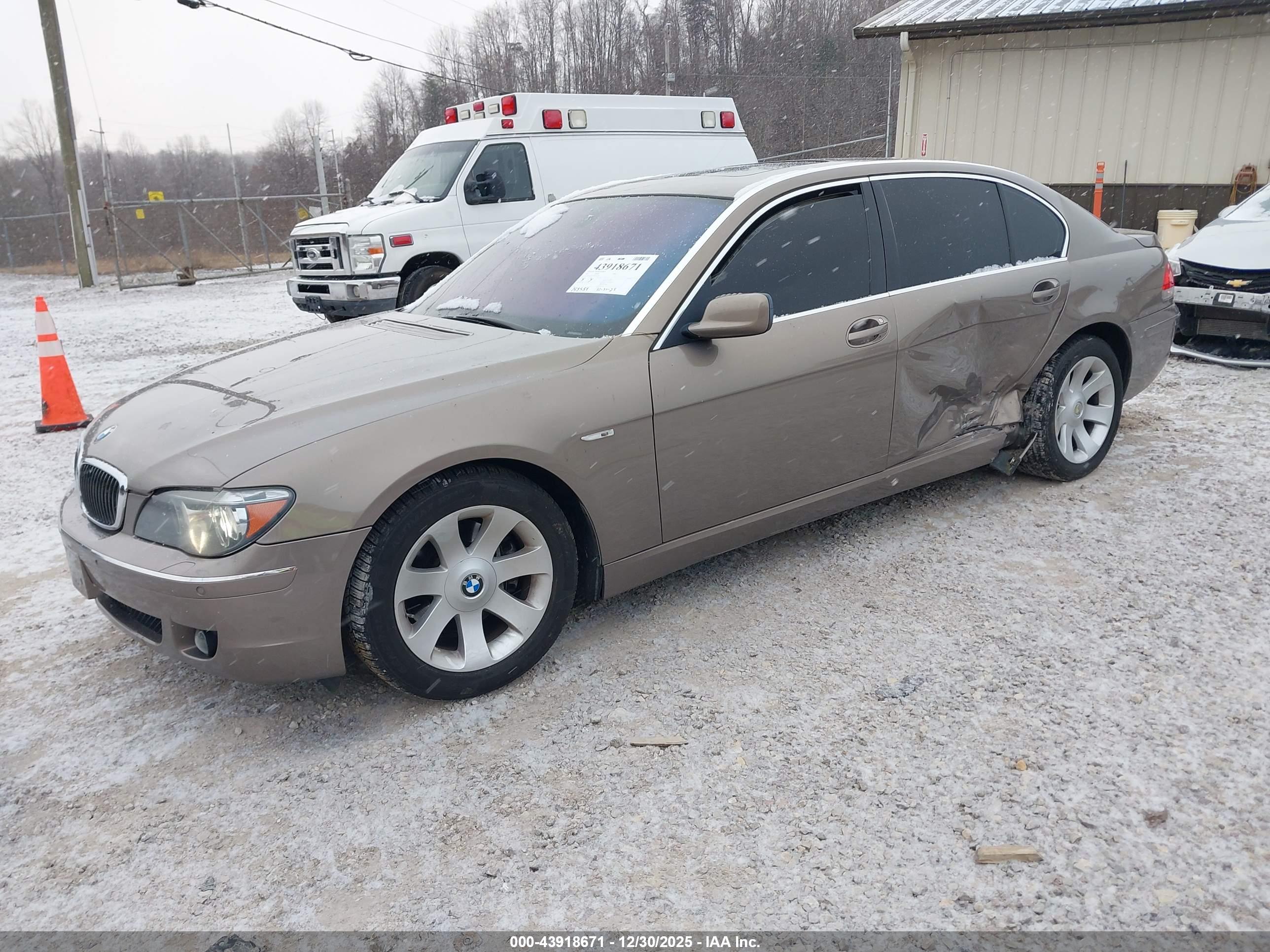 BMW 750LI image 2