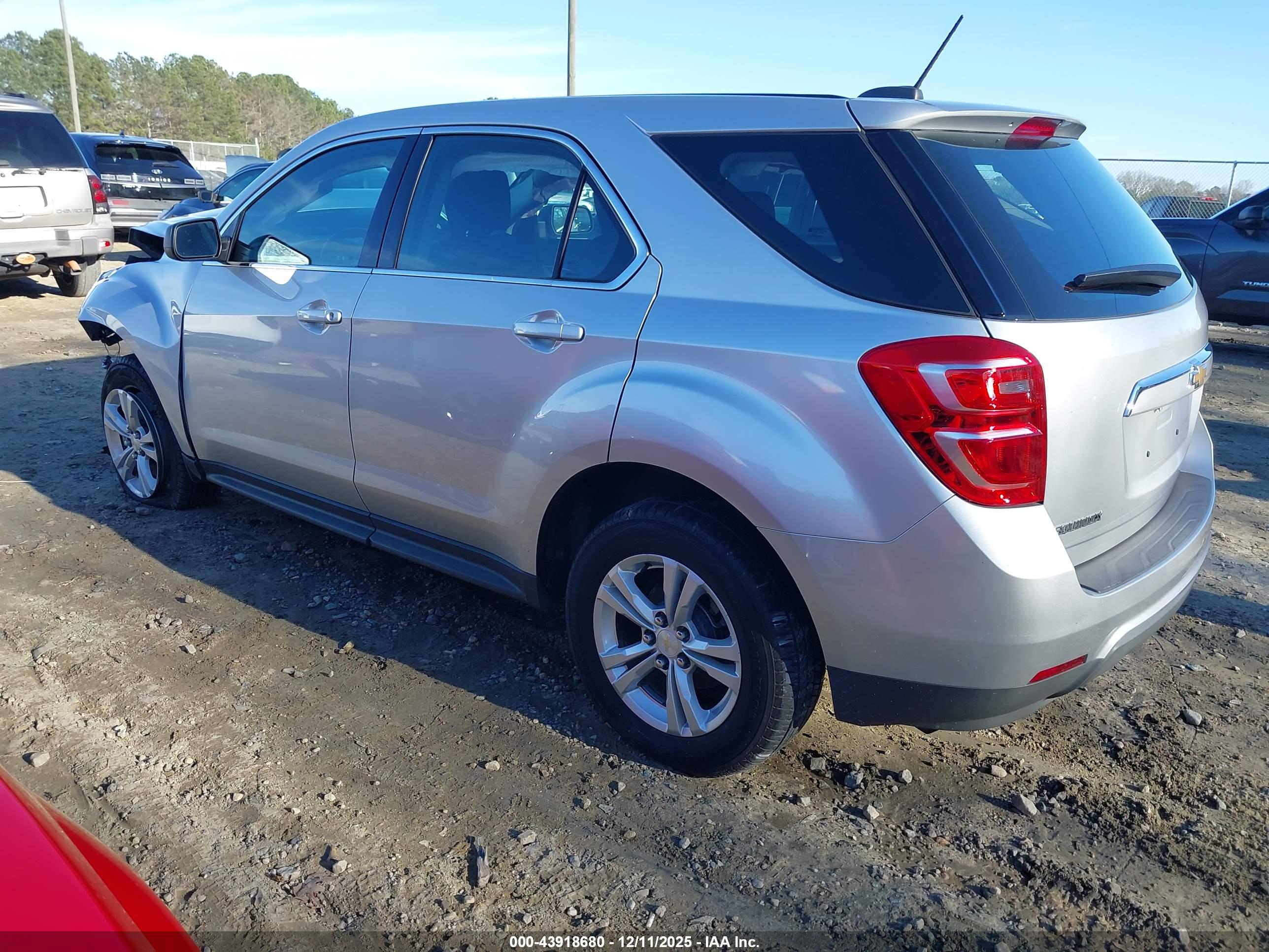 CHEVROLET EQUINOX image 3